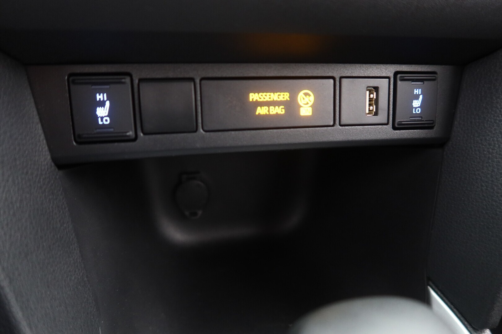 TOYOTA Yaris Cross 2023