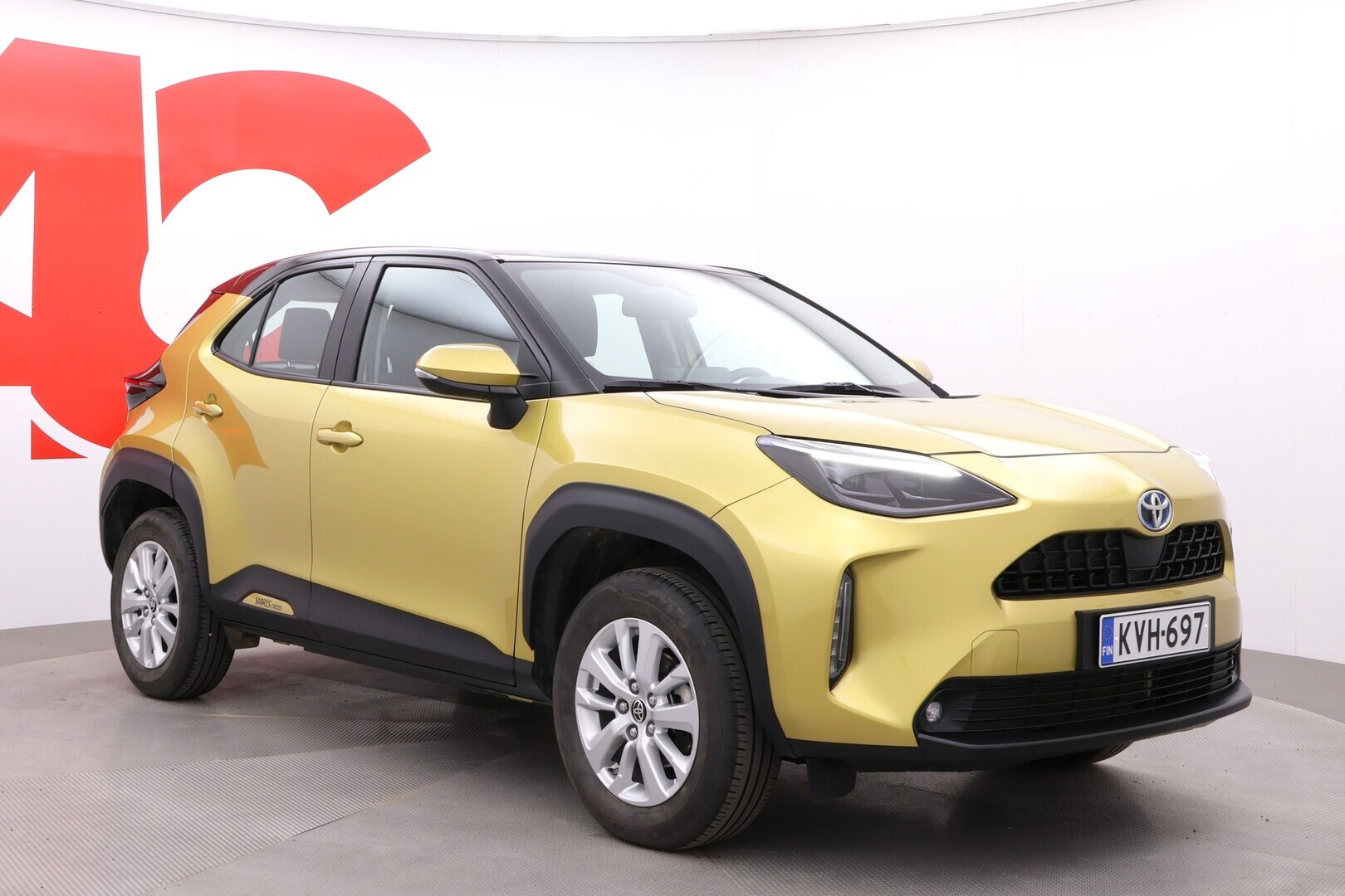 TOYOTA Yaris Cross 2023