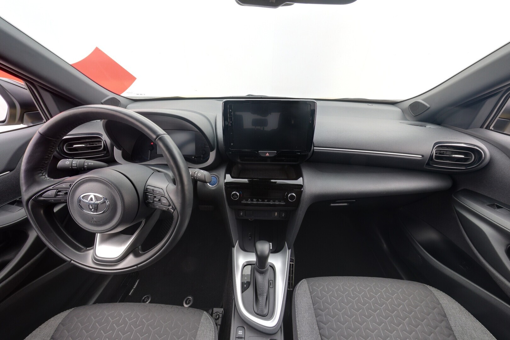 TOYOTA Yaris Cross 2023