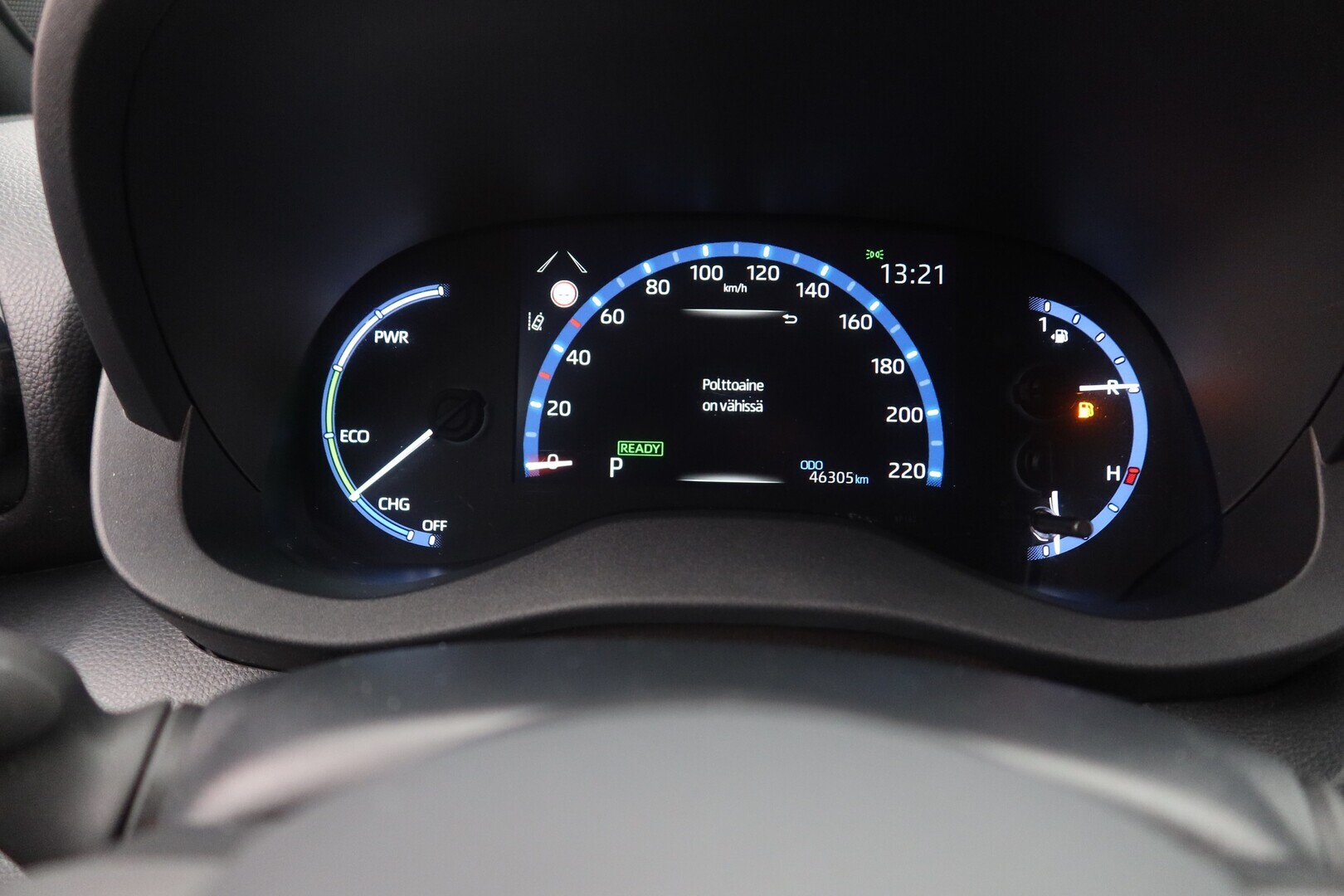 TOYOTA Yaris Cross 2023