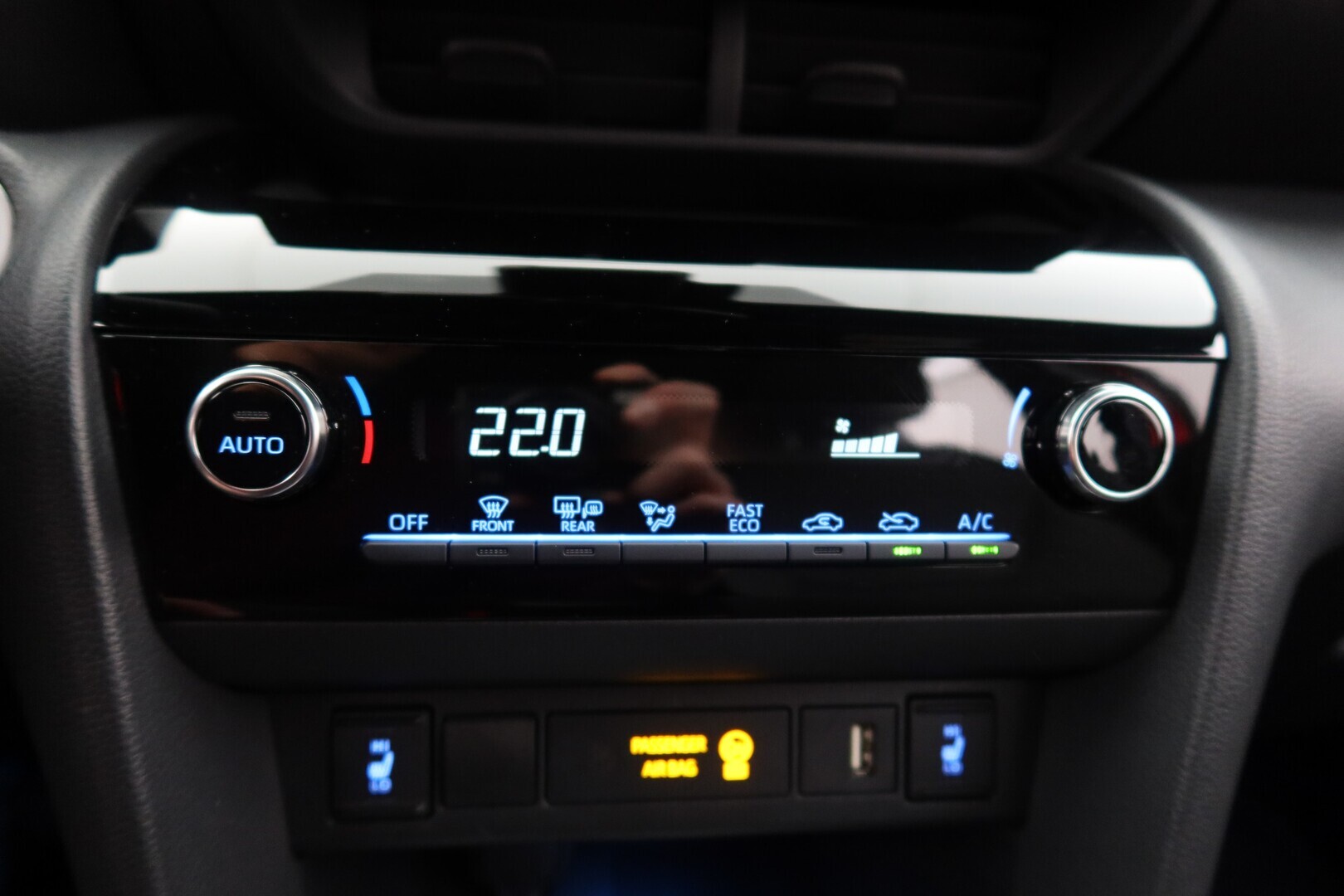 TOYOTA Yaris Cross 2023