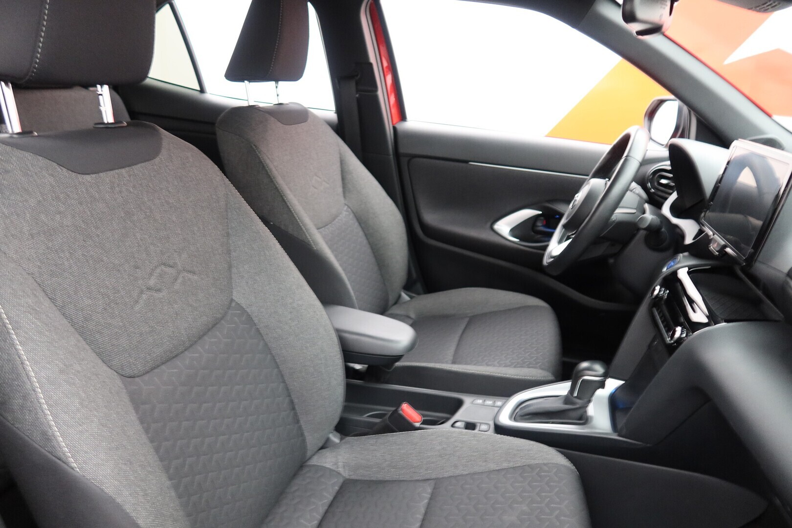 TOYOTA Yaris Cross 2023