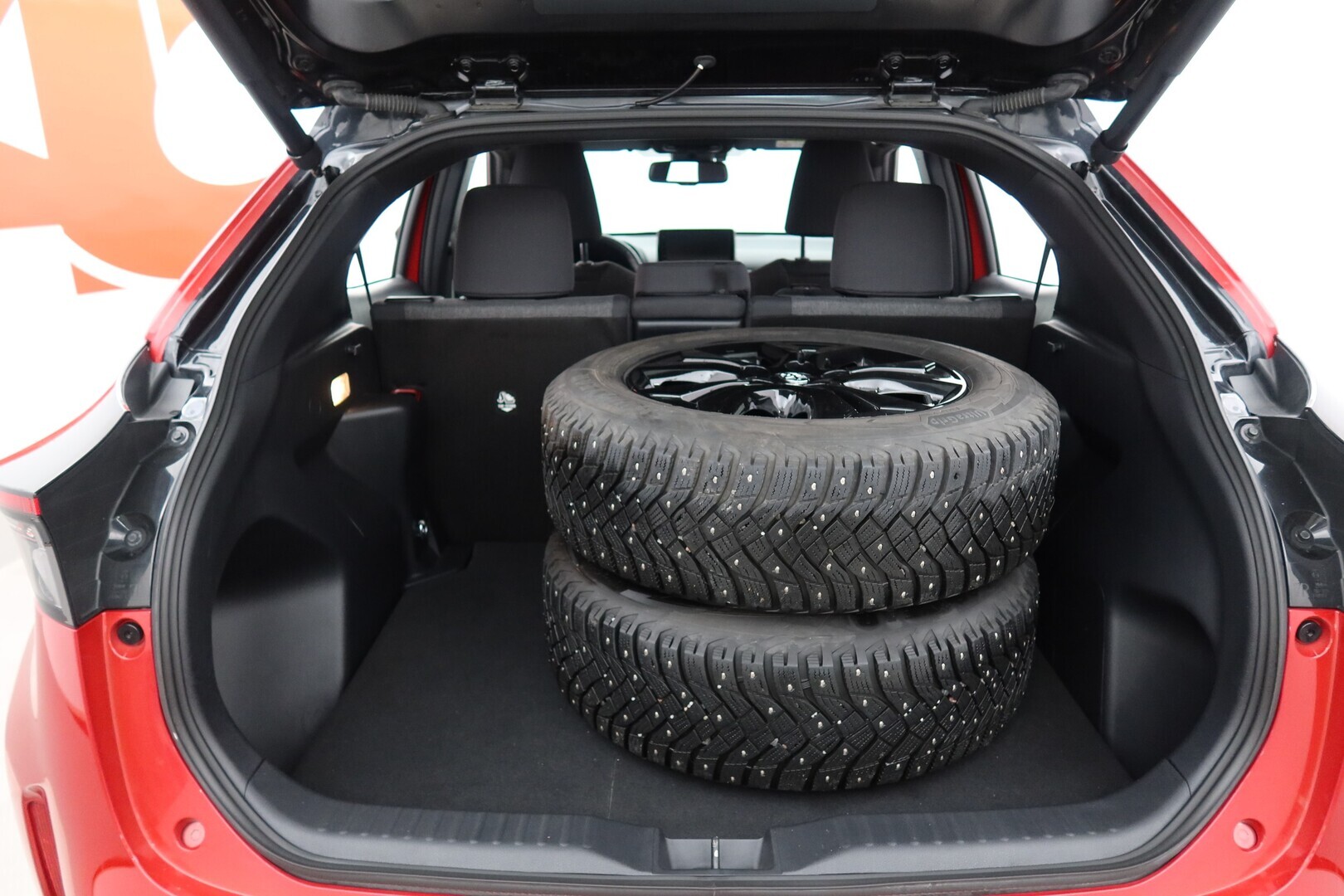 TOYOTA Yaris Cross 2023