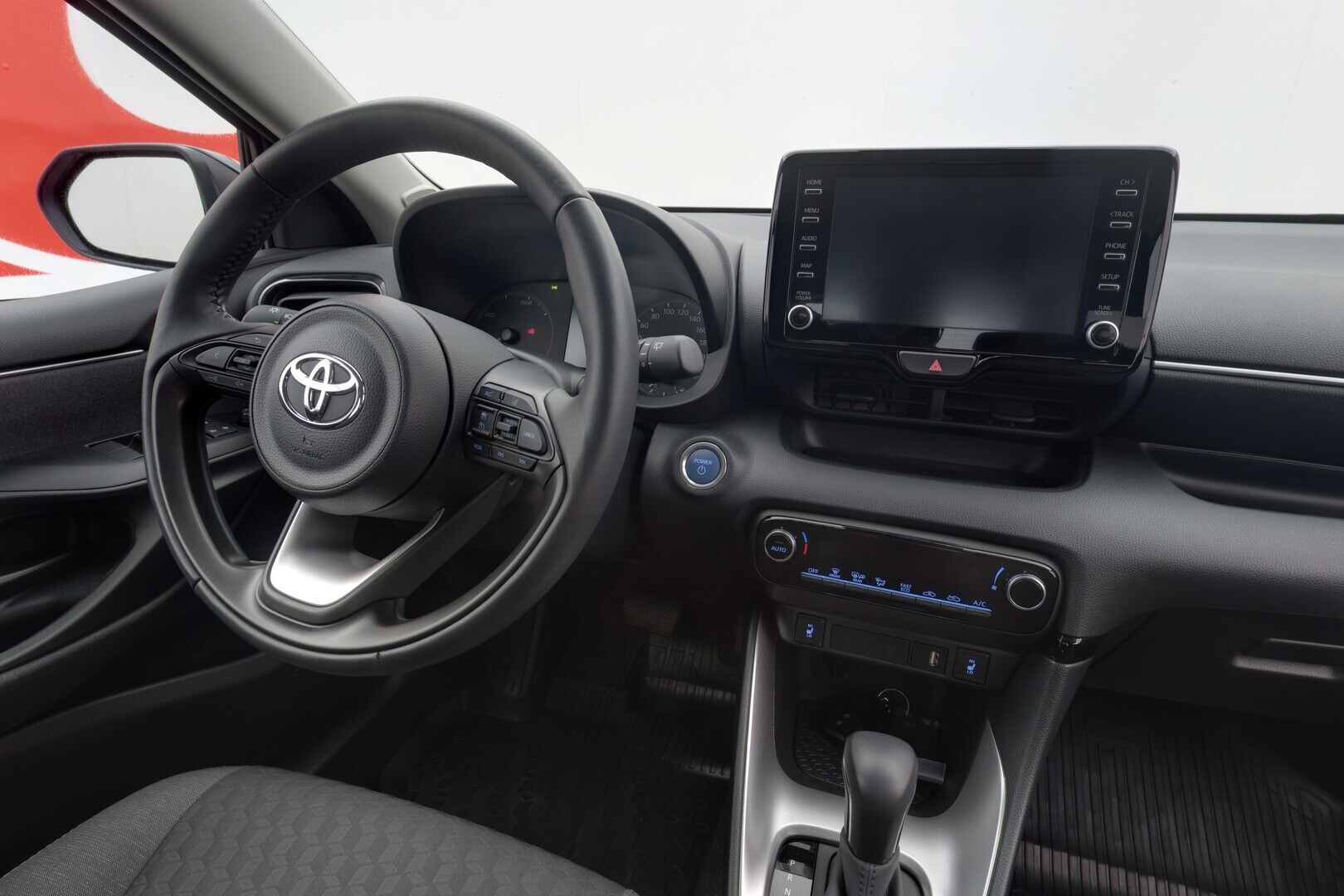 TOYOTA Yaris 2023