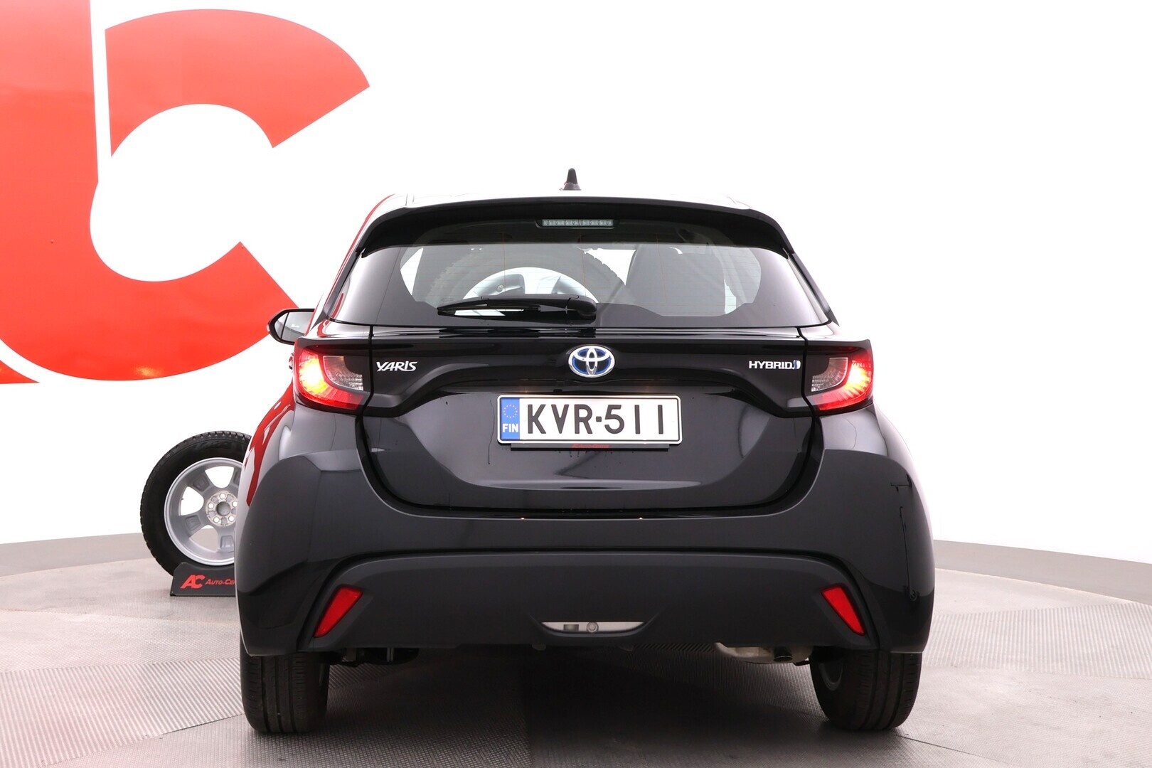 TOYOTA Yaris 2023