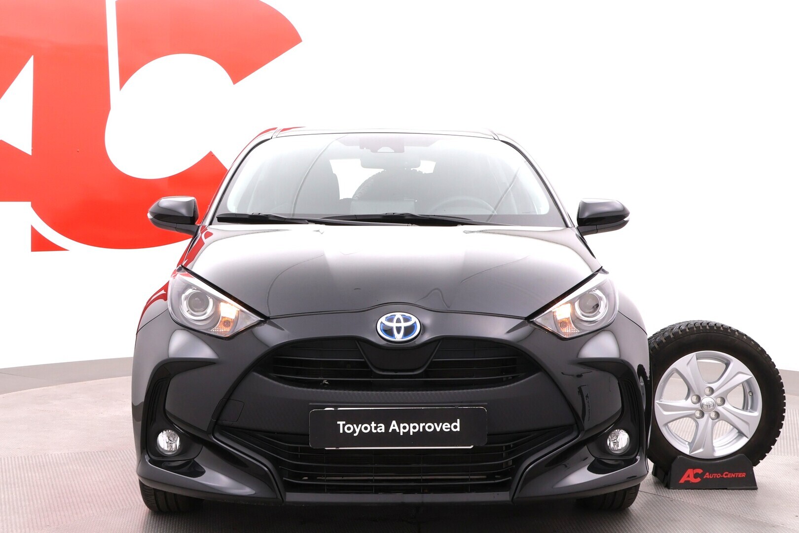 TOYOTA Yaris 2023
