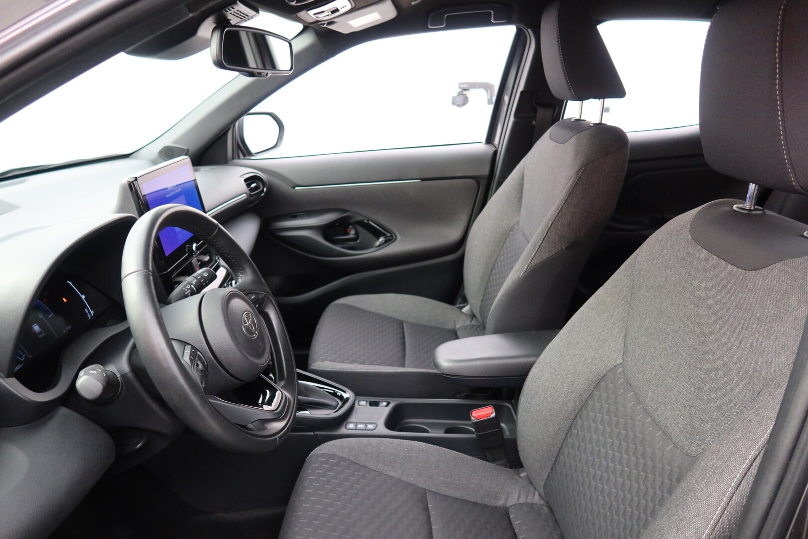 TOYOTA Yaris Cross 2024