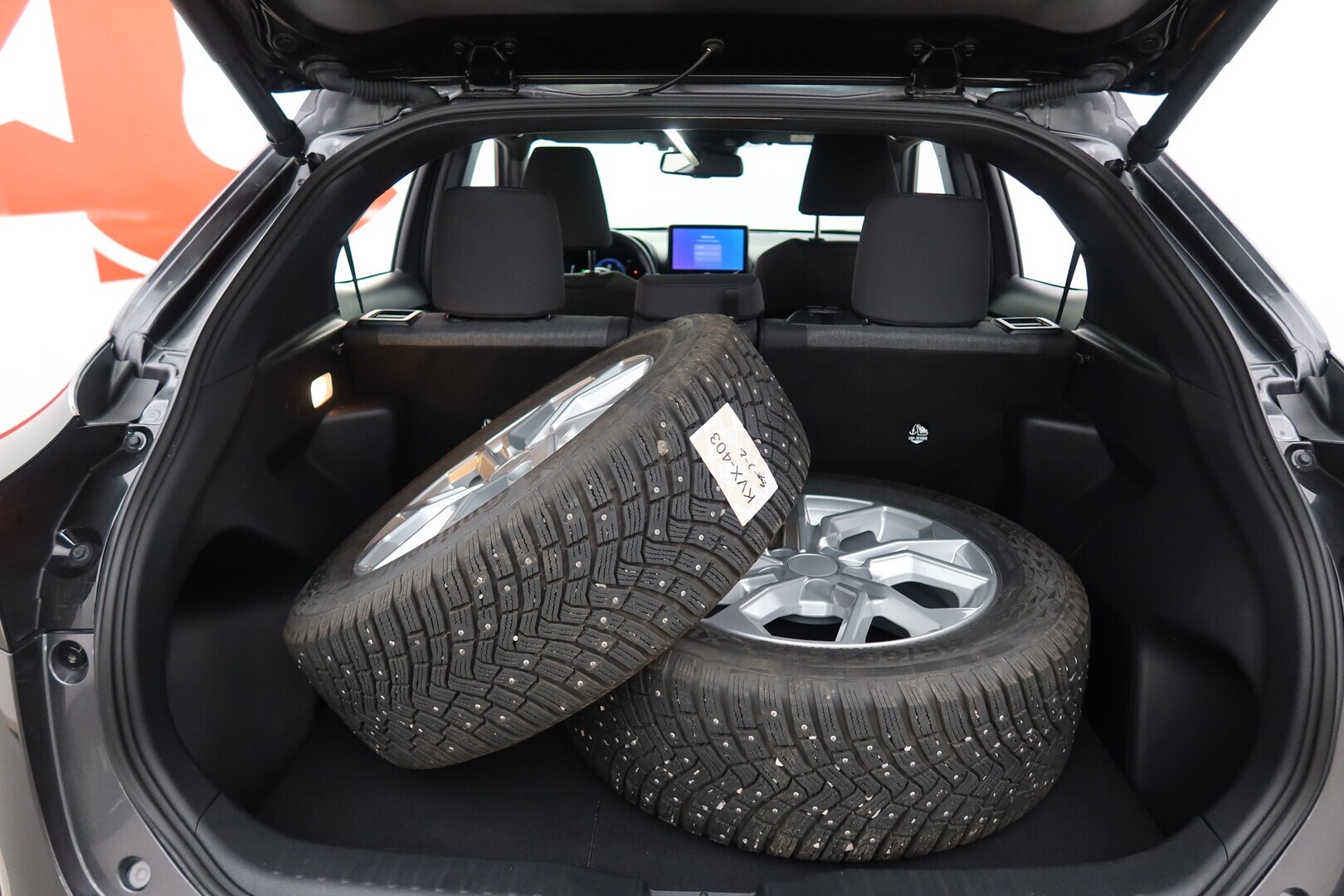 TOYOTA Yaris Cross 2024