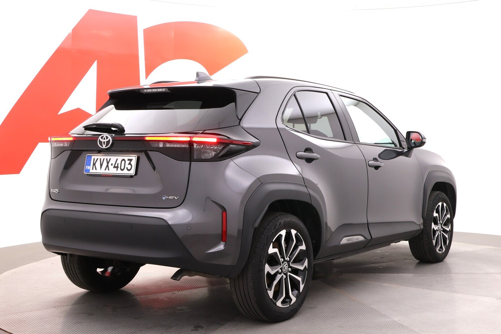 TOYOTA Yaris Cross 2024