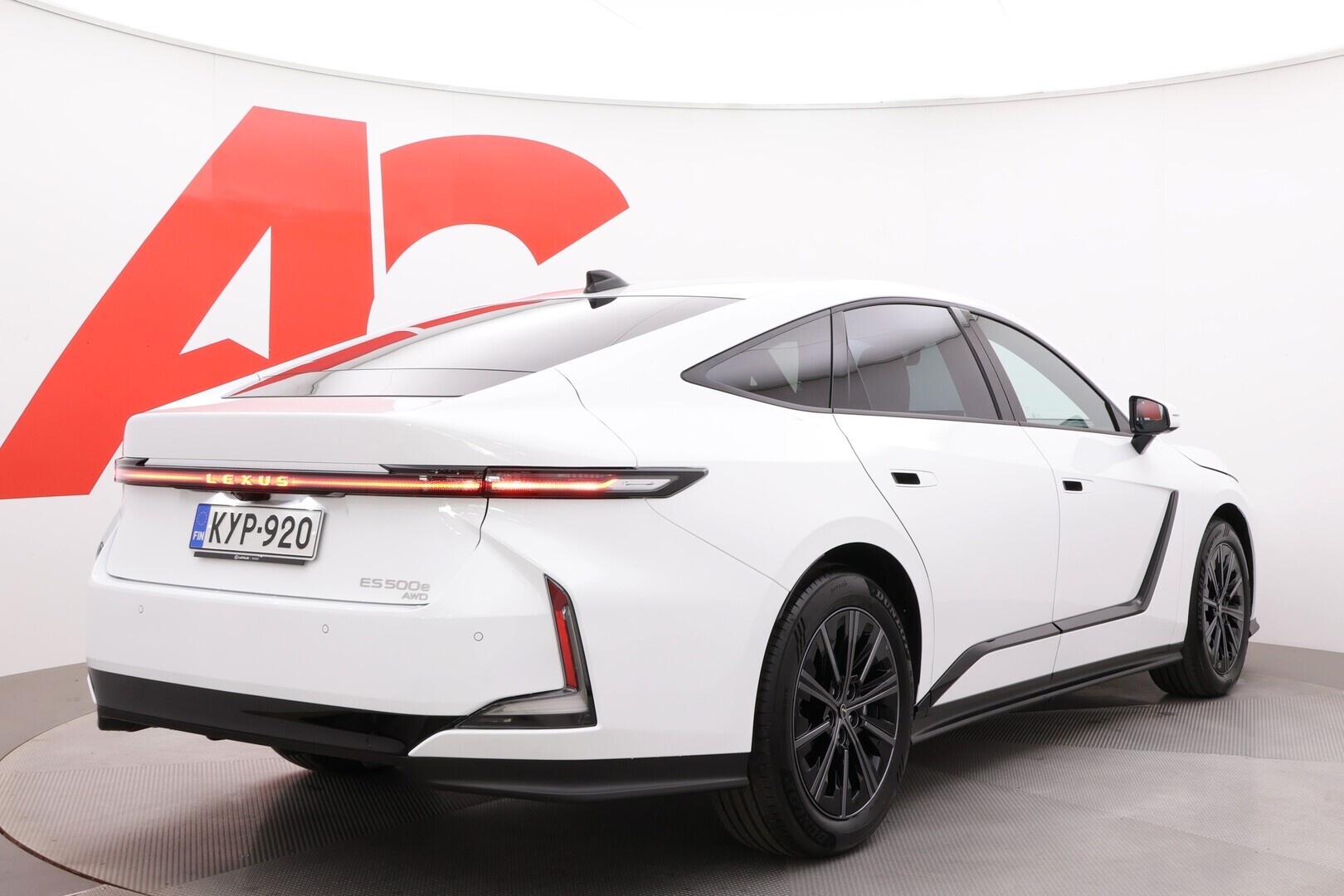 LEXUS ES 2026