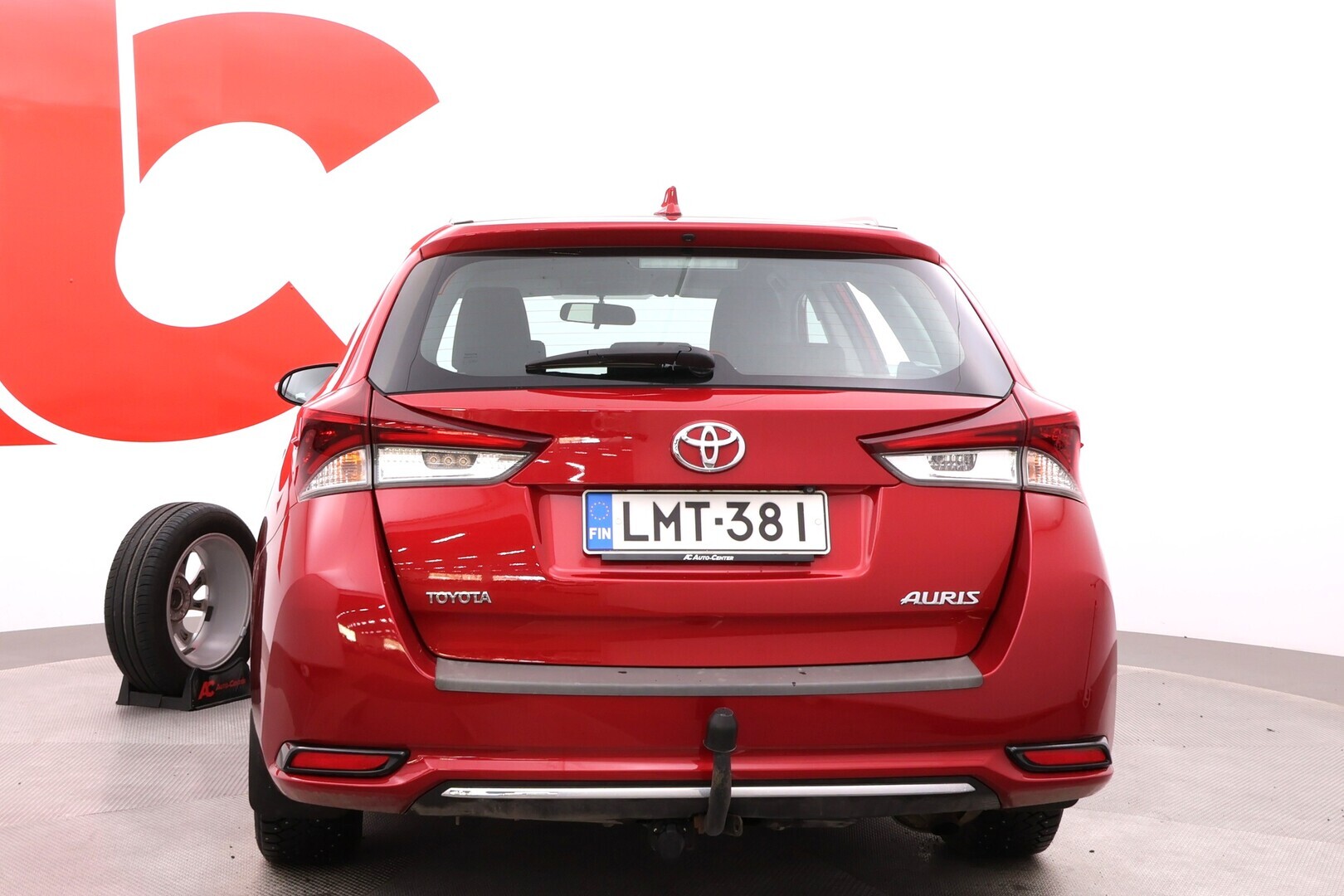 TOYOTA Auris 2016