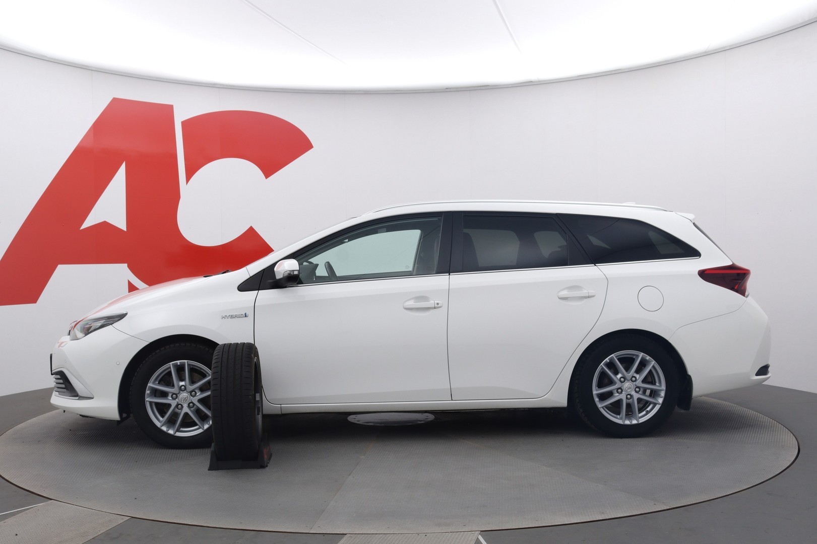 TOYOTA Auris 2017