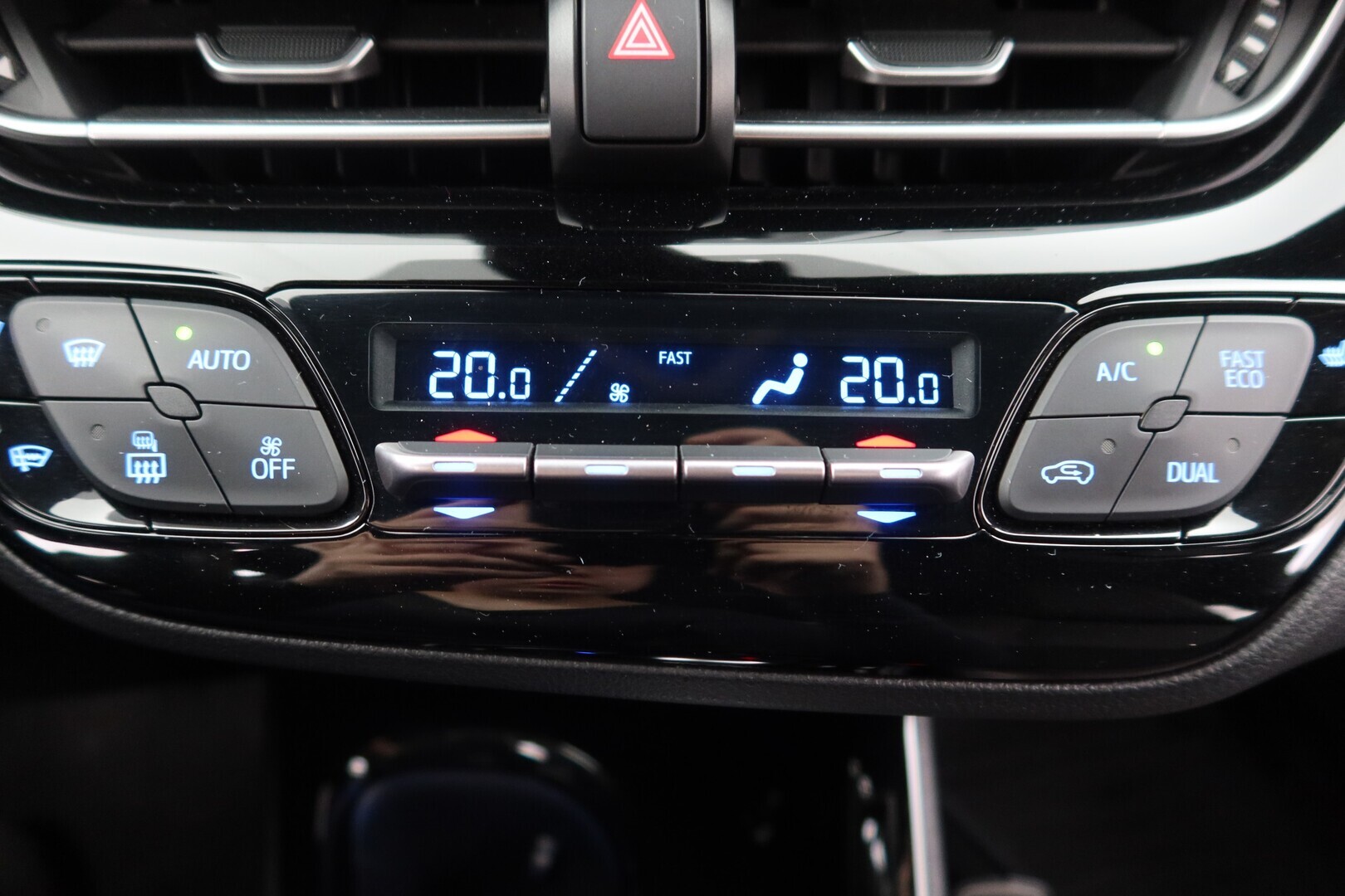 TOYOTA C-HR 2018
