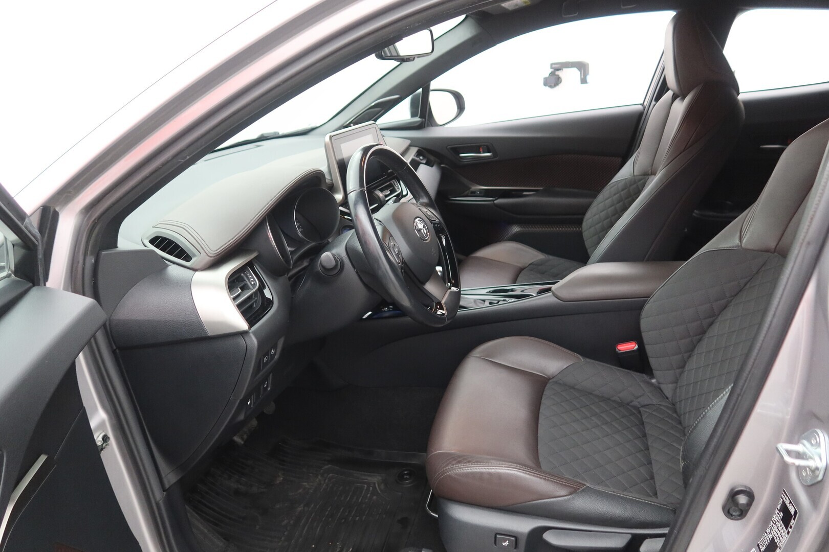 TOYOTA C-HR 2018