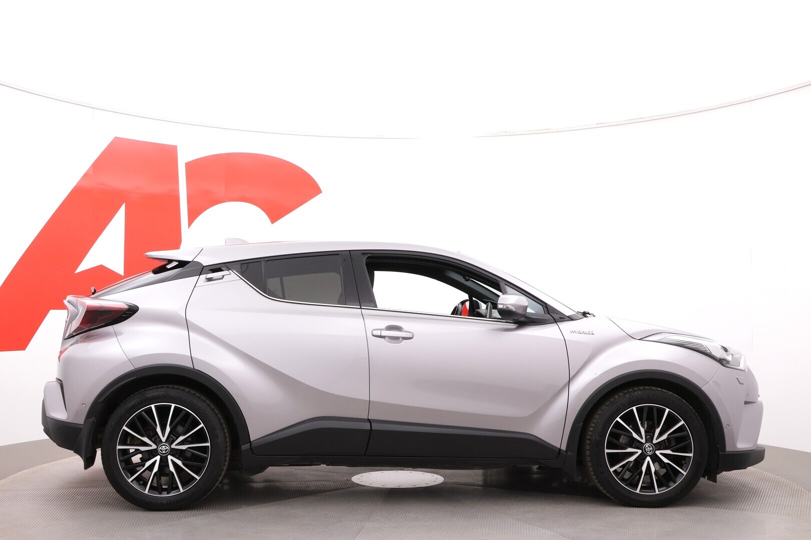 TOYOTA C-HR 2018