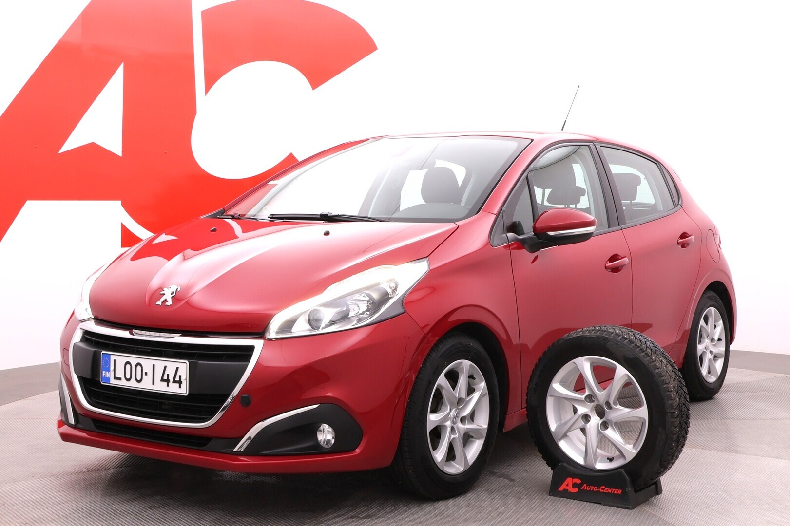 PEUGEOT 208 2018