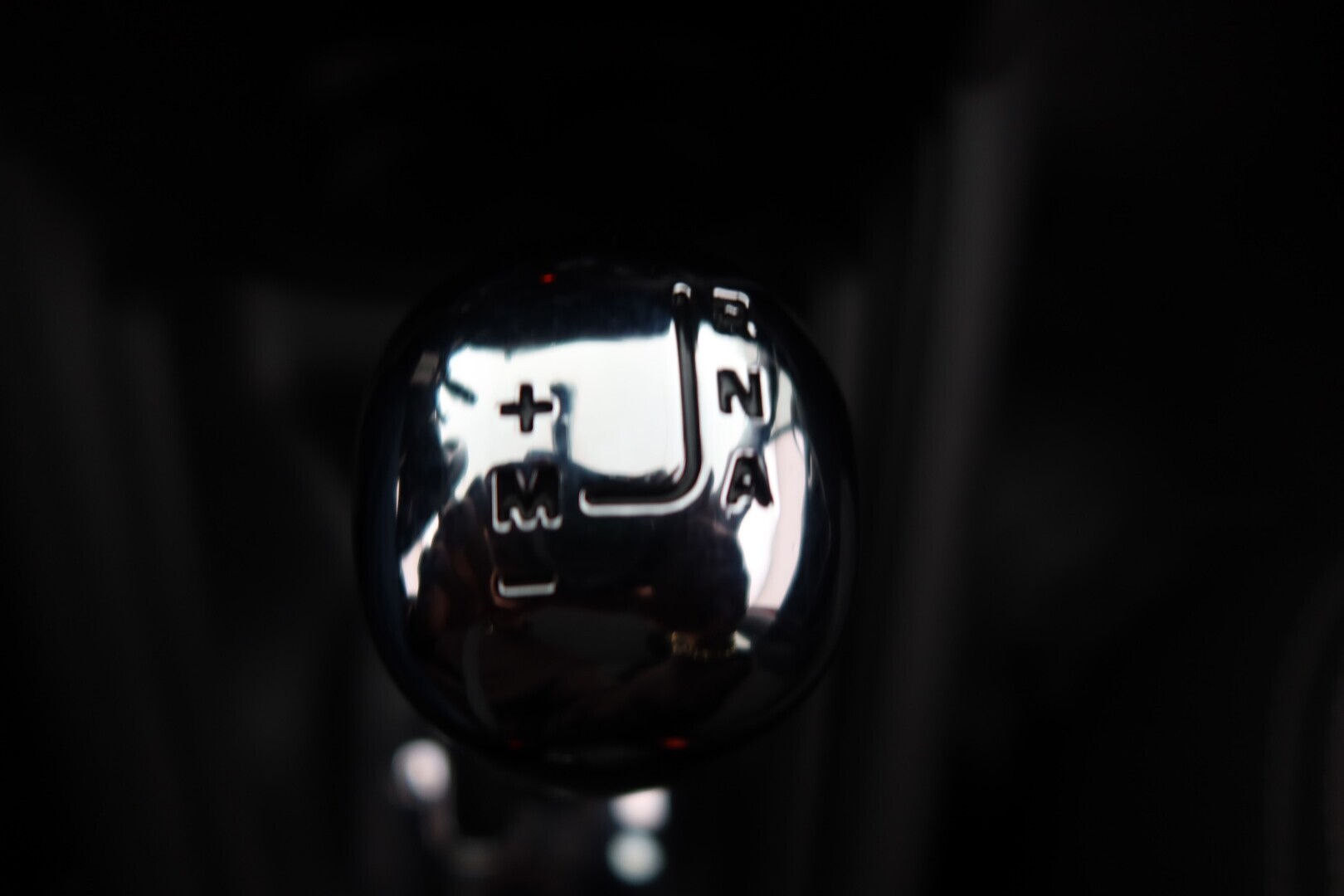 PEUGEOT 208 2018