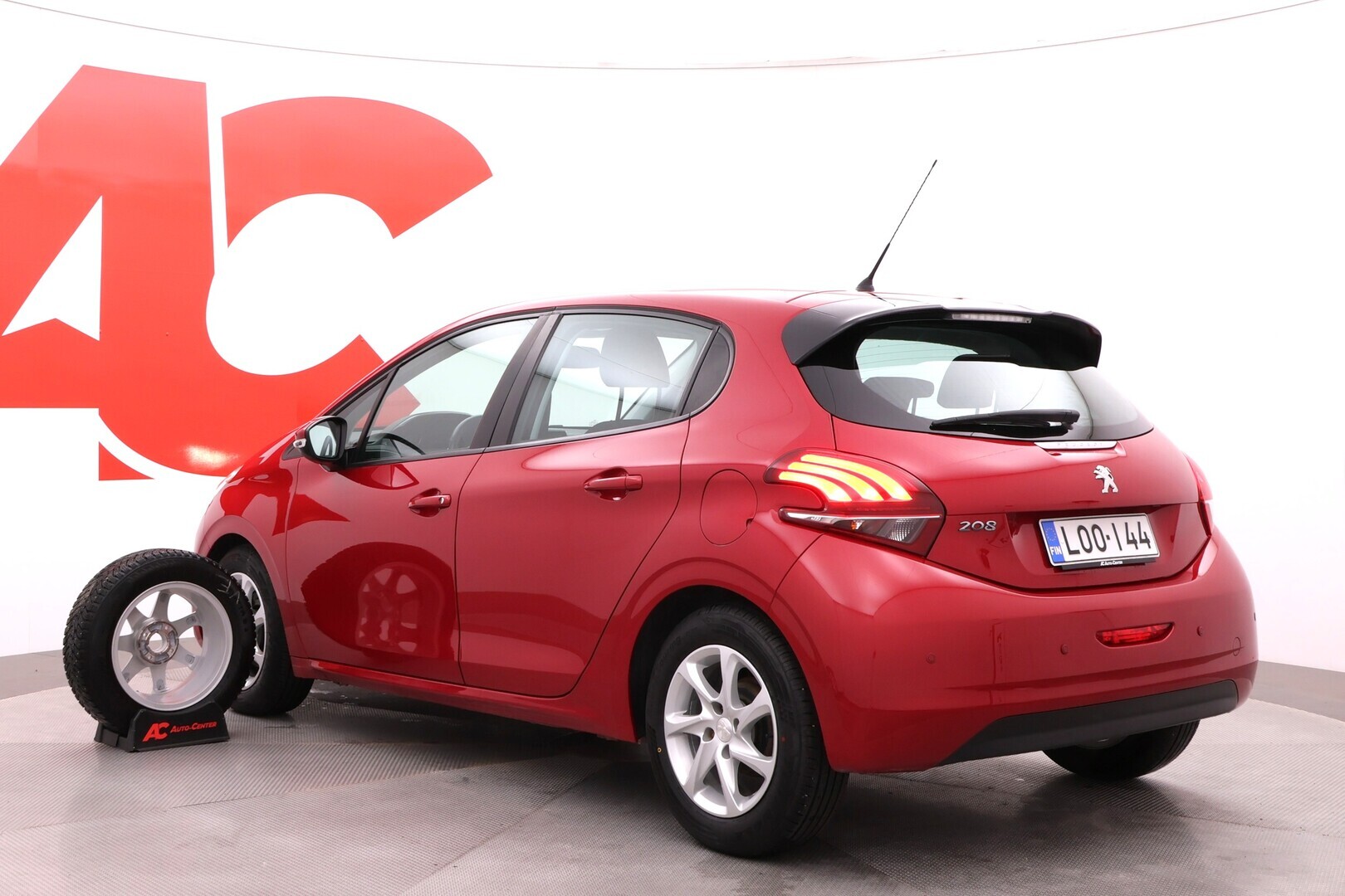 PEUGEOT 208 2018