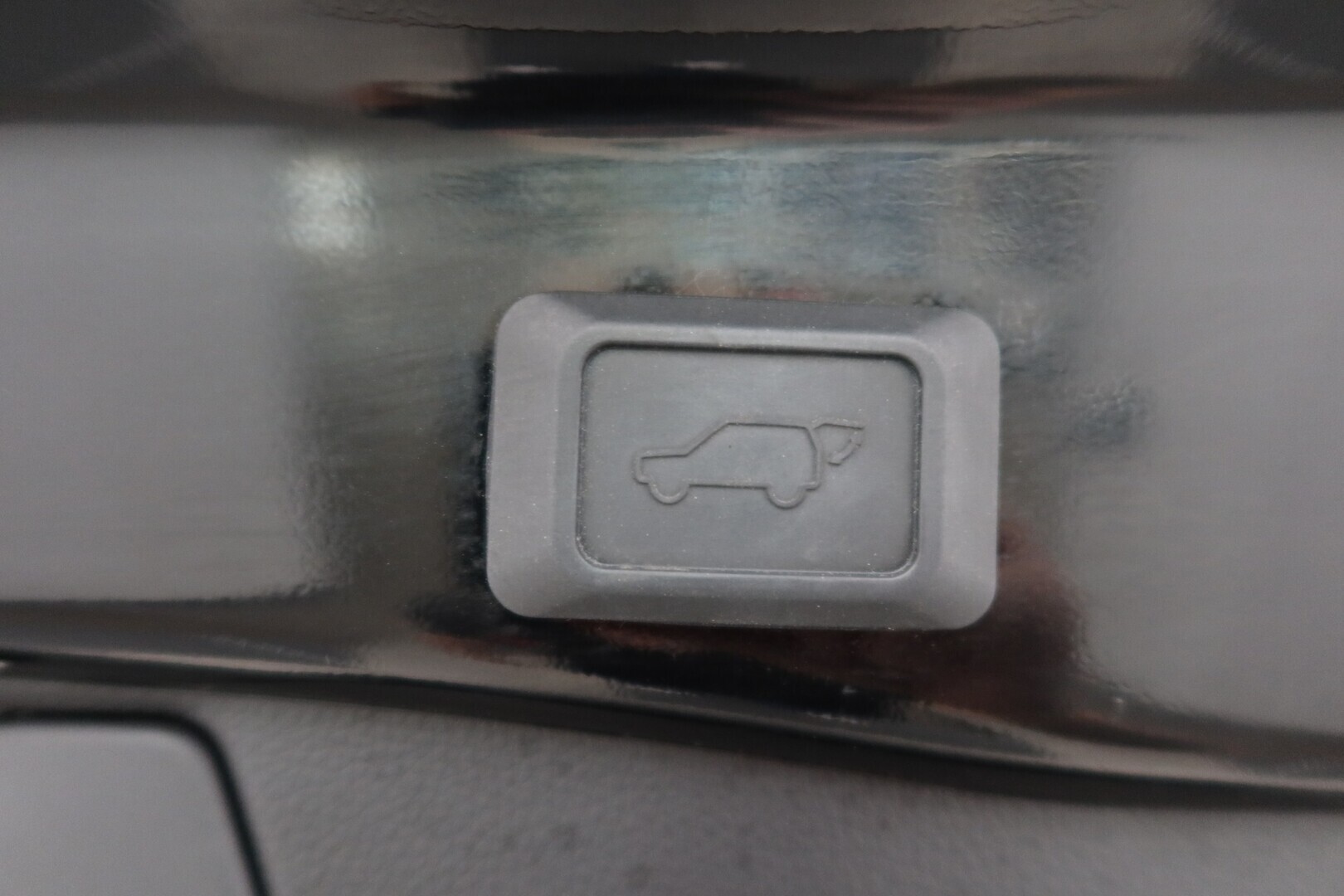 TOYOTA RAV4 2021