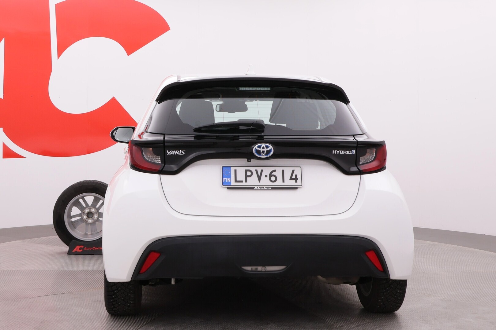 TOYOTA Yaris 2021