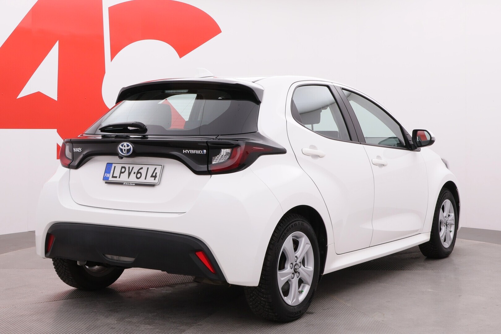 TOYOTA Yaris 2021