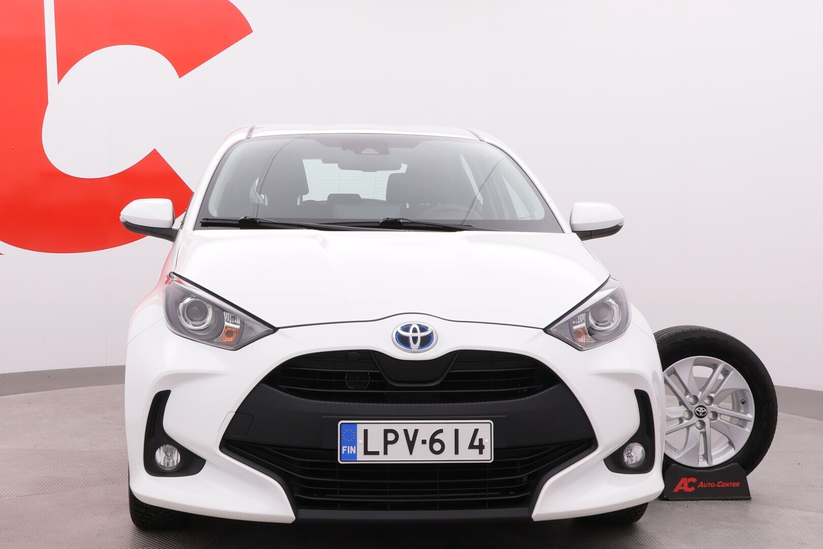 TOYOTA Yaris 2021