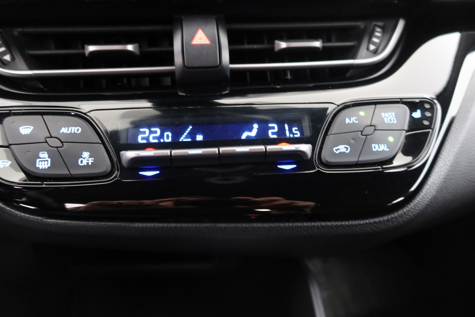 TOYOTA C-HR 2018