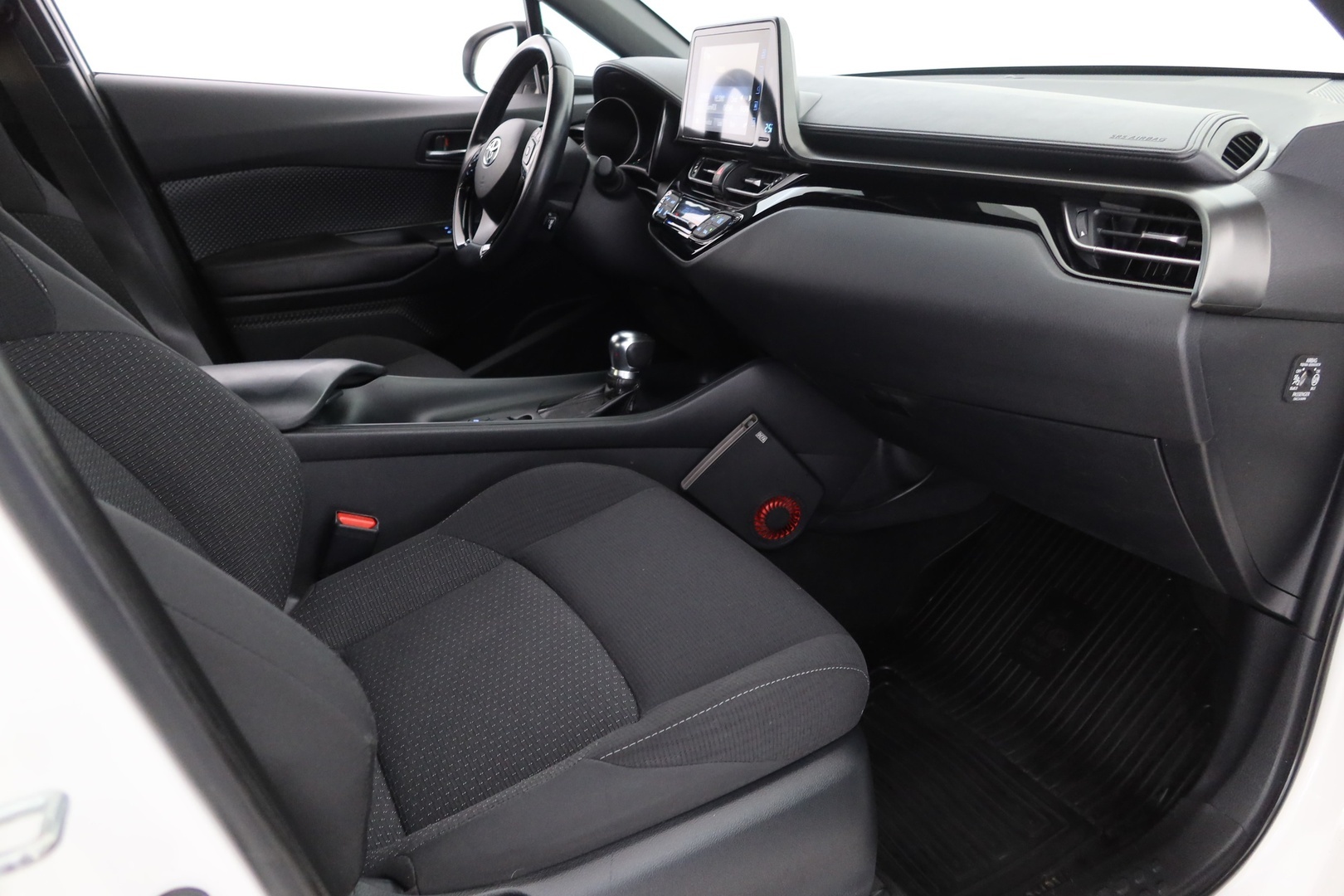 TOYOTA C-HR 2018