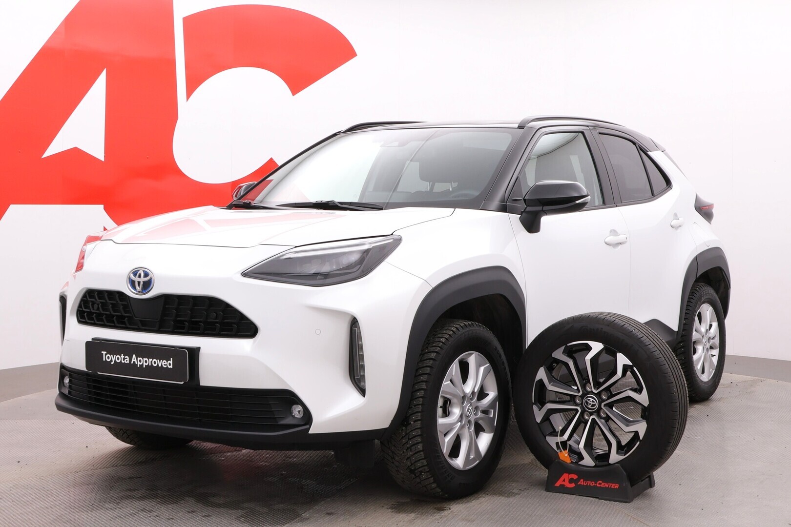 TOYOTA Yaris Cross 2023
