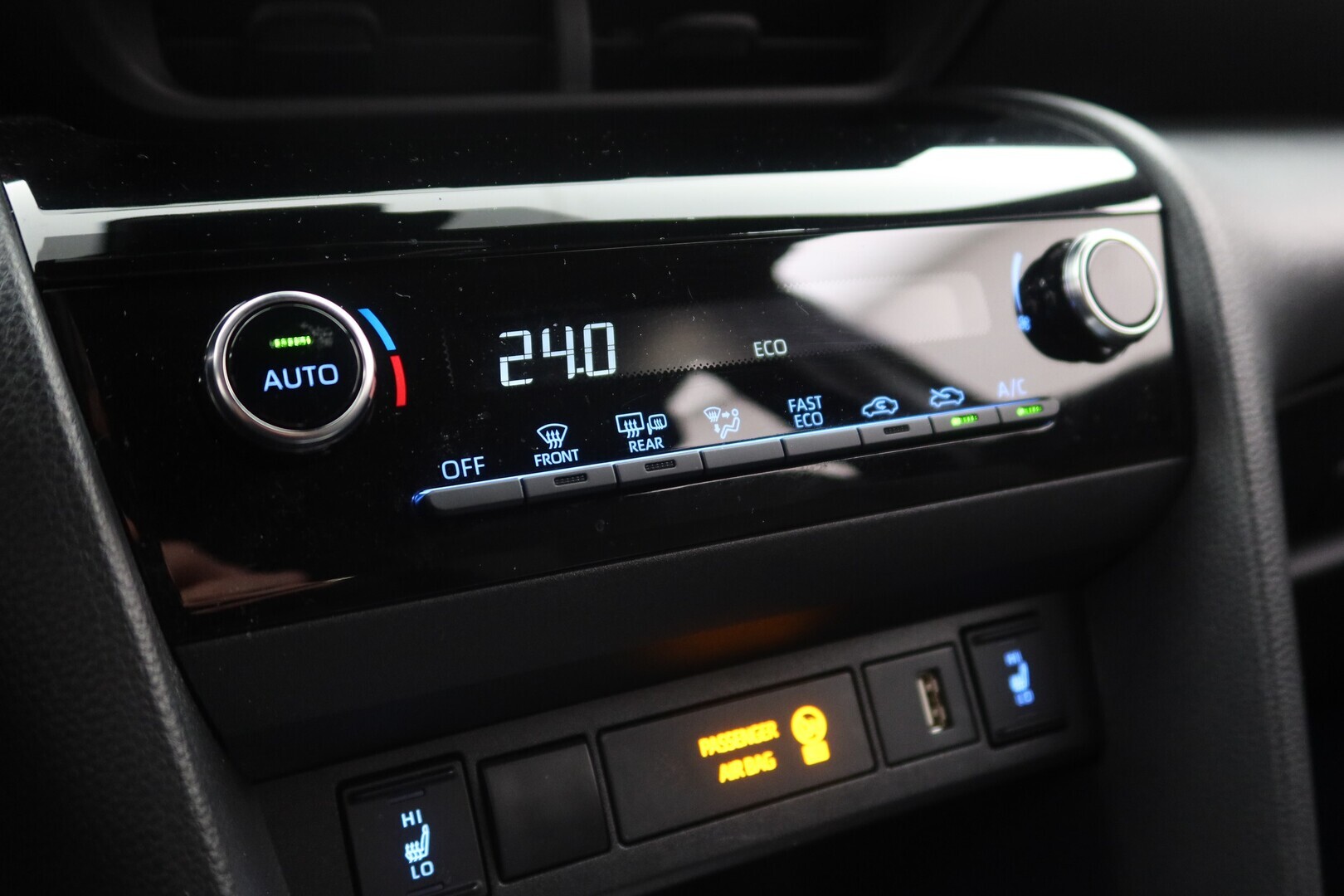 TOYOTA Yaris Cross 2023