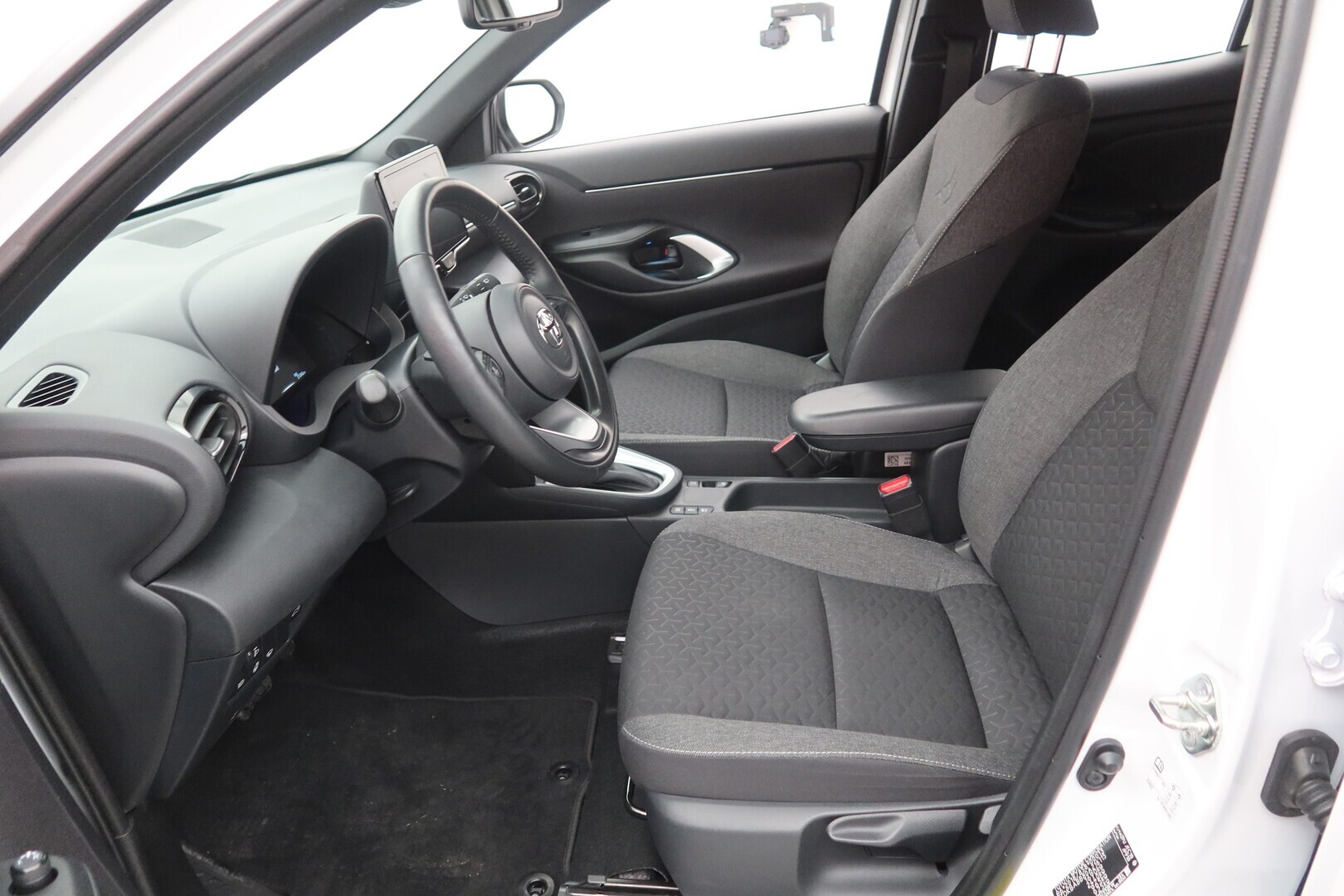 TOYOTA Yaris Cross 2023