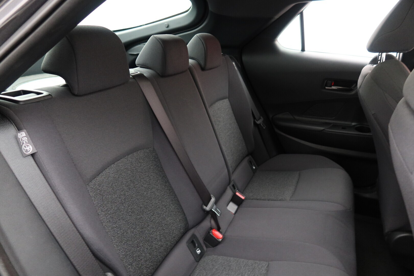 TOYOTA C-HR 2025