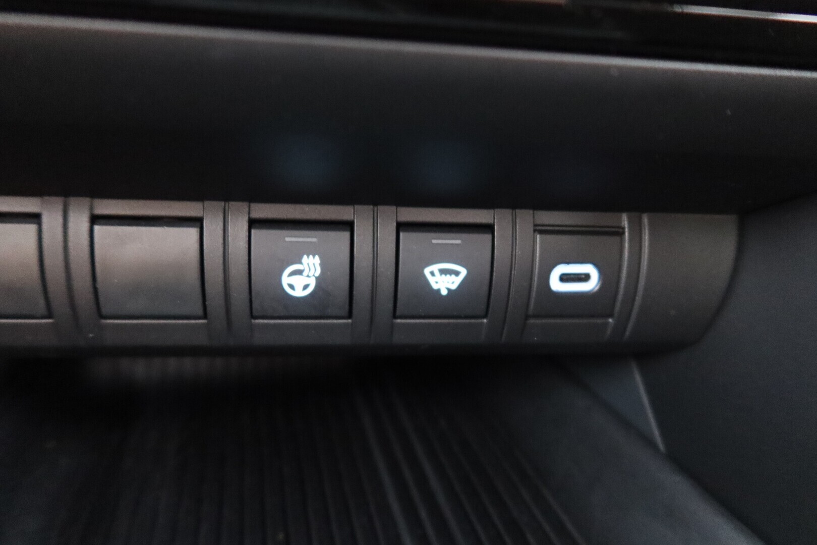 TOYOTA C-HR 2025