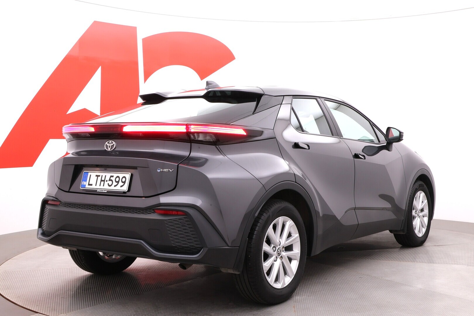 TOYOTA C-HR 2025