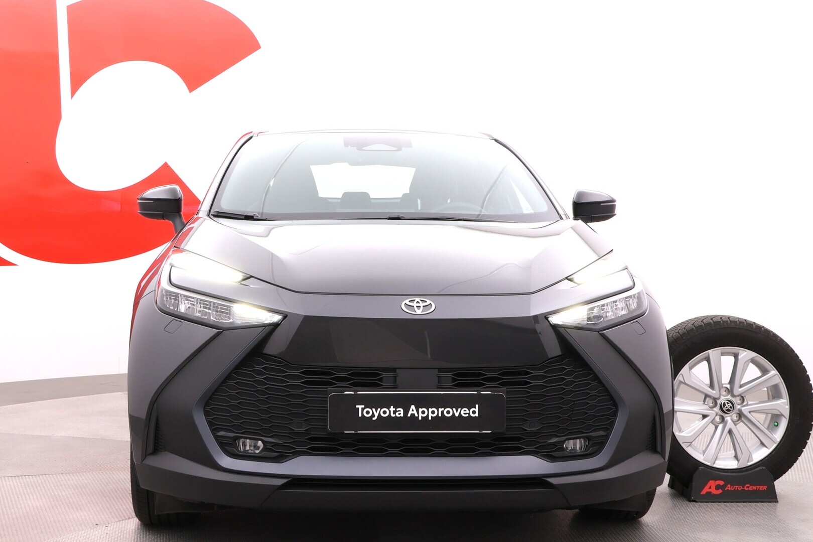 TOYOTA C-HR 2025