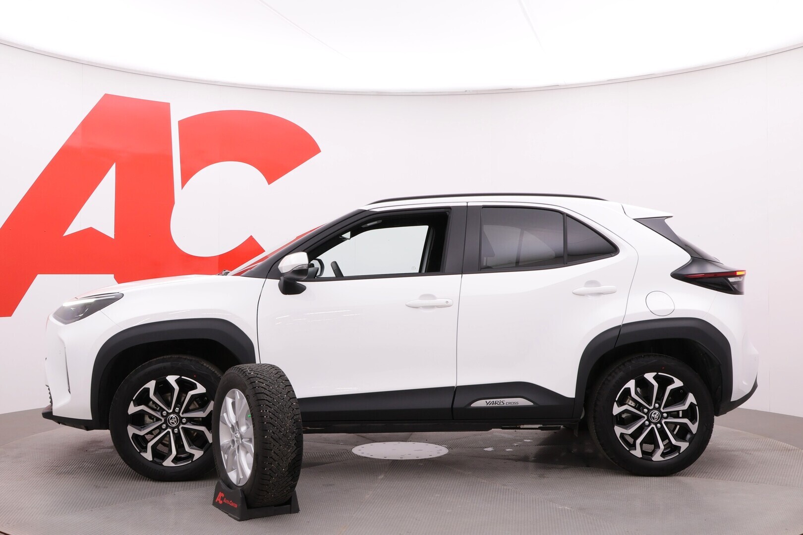 TOYOTA Yaris Cross 2025