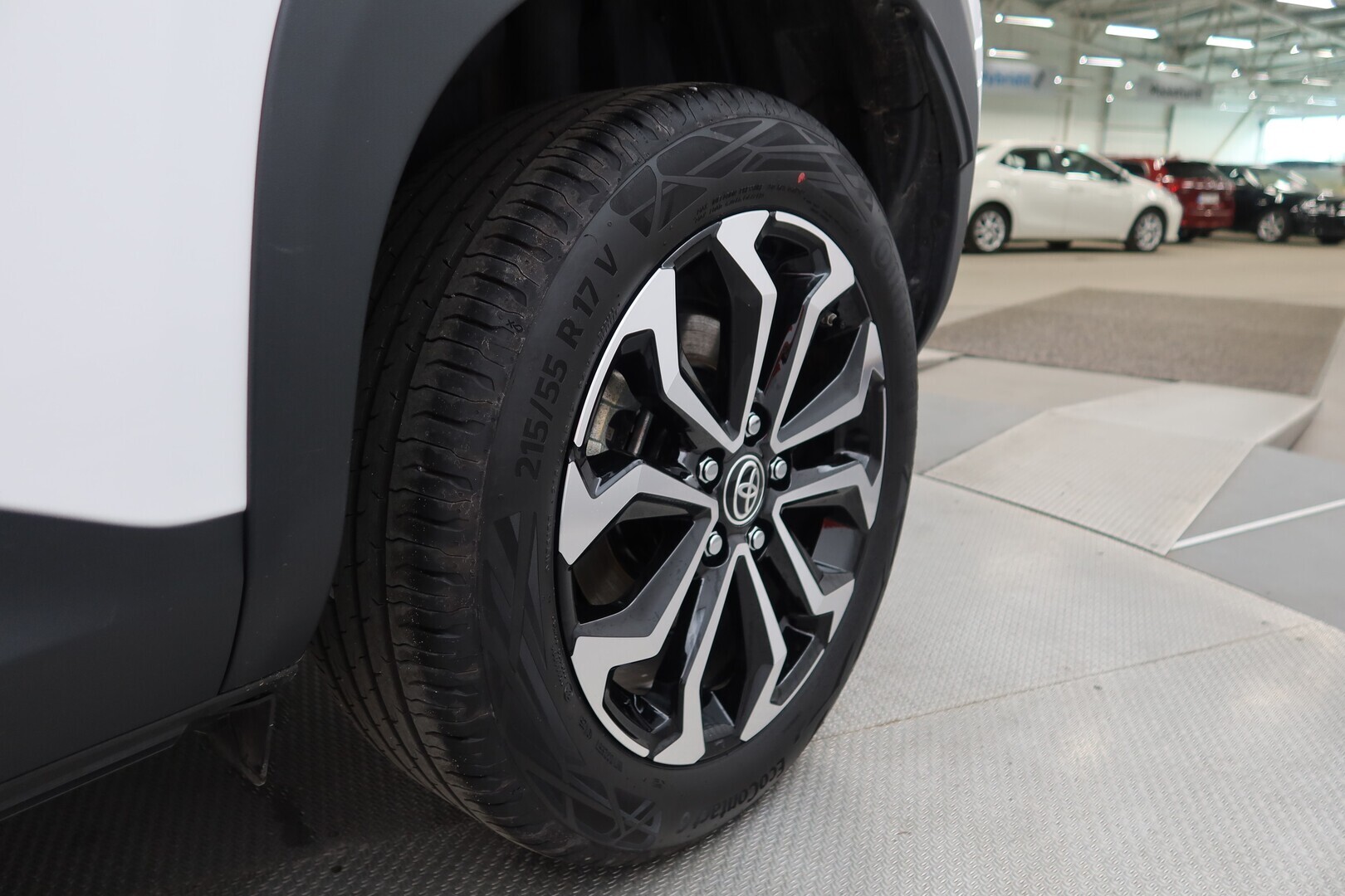 TOYOTA Yaris Cross 2025