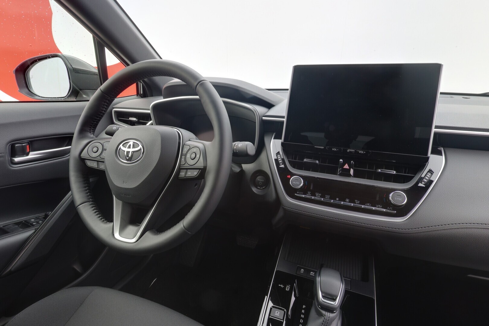 TOYOTA Corolla Cross 2026