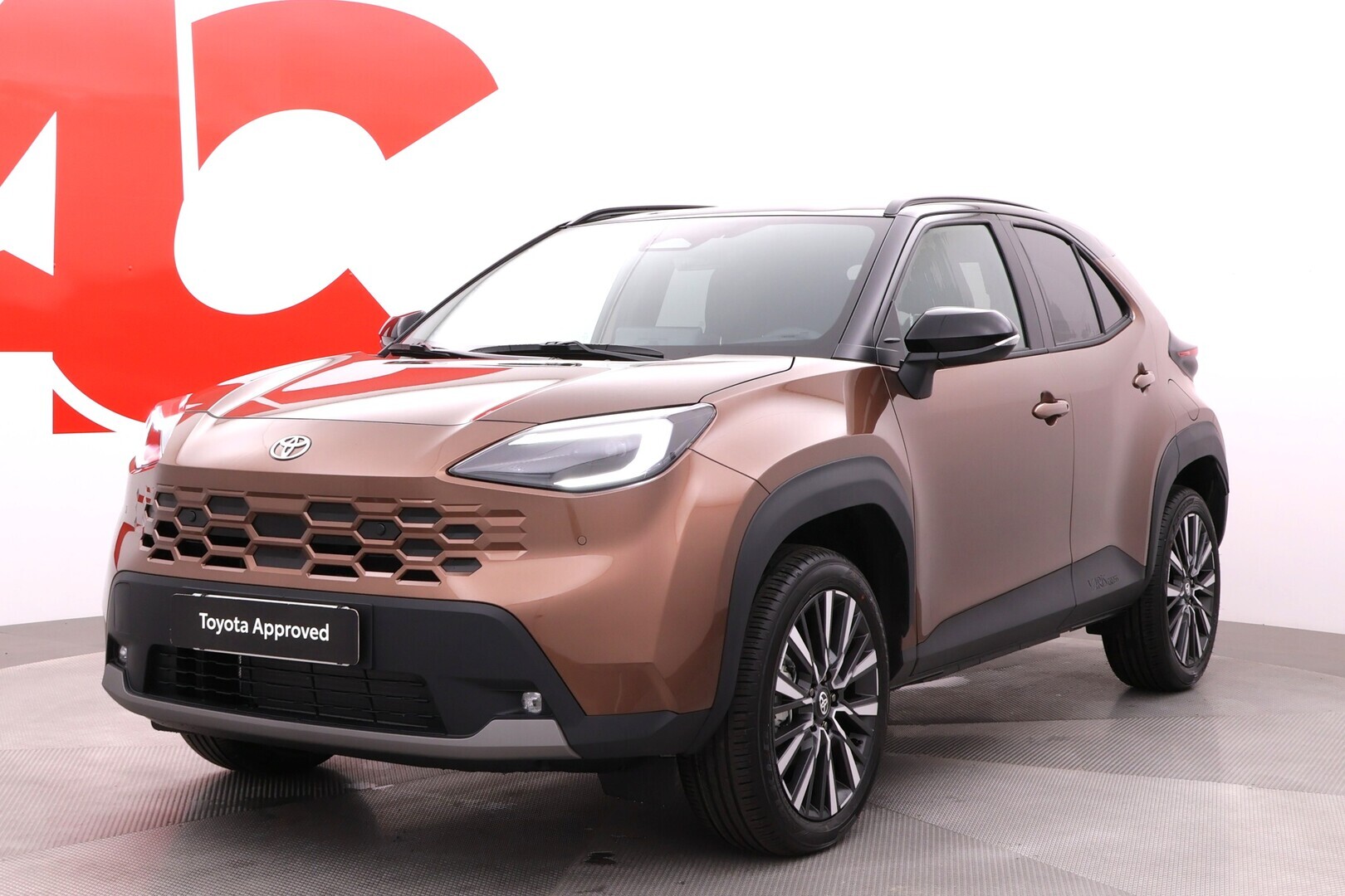TOYOTA Yaris Cross 2026