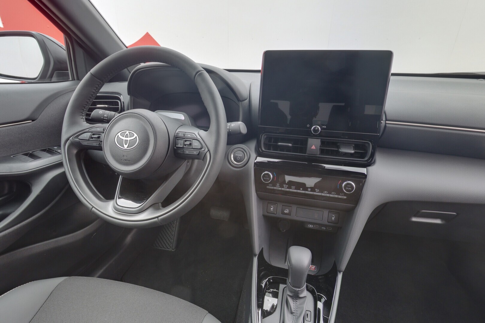 TOYOTA Yaris Cross 2026