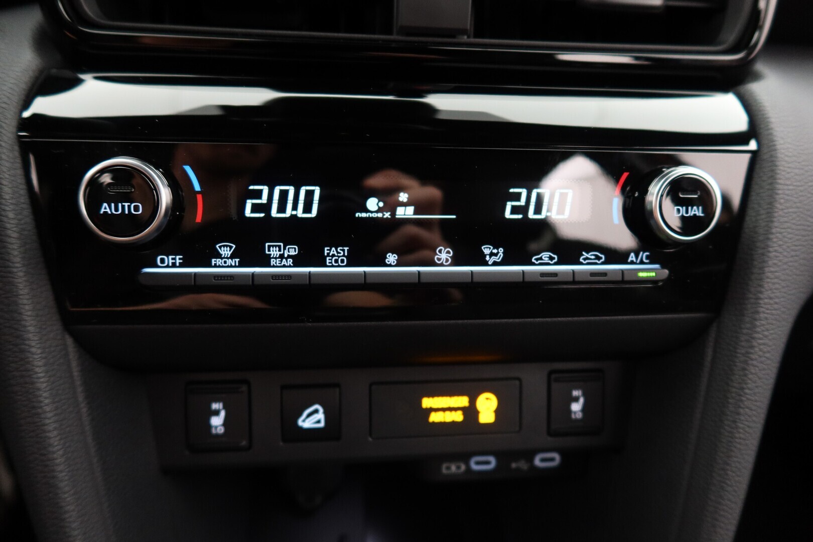 TOYOTA Yaris Cross 2026