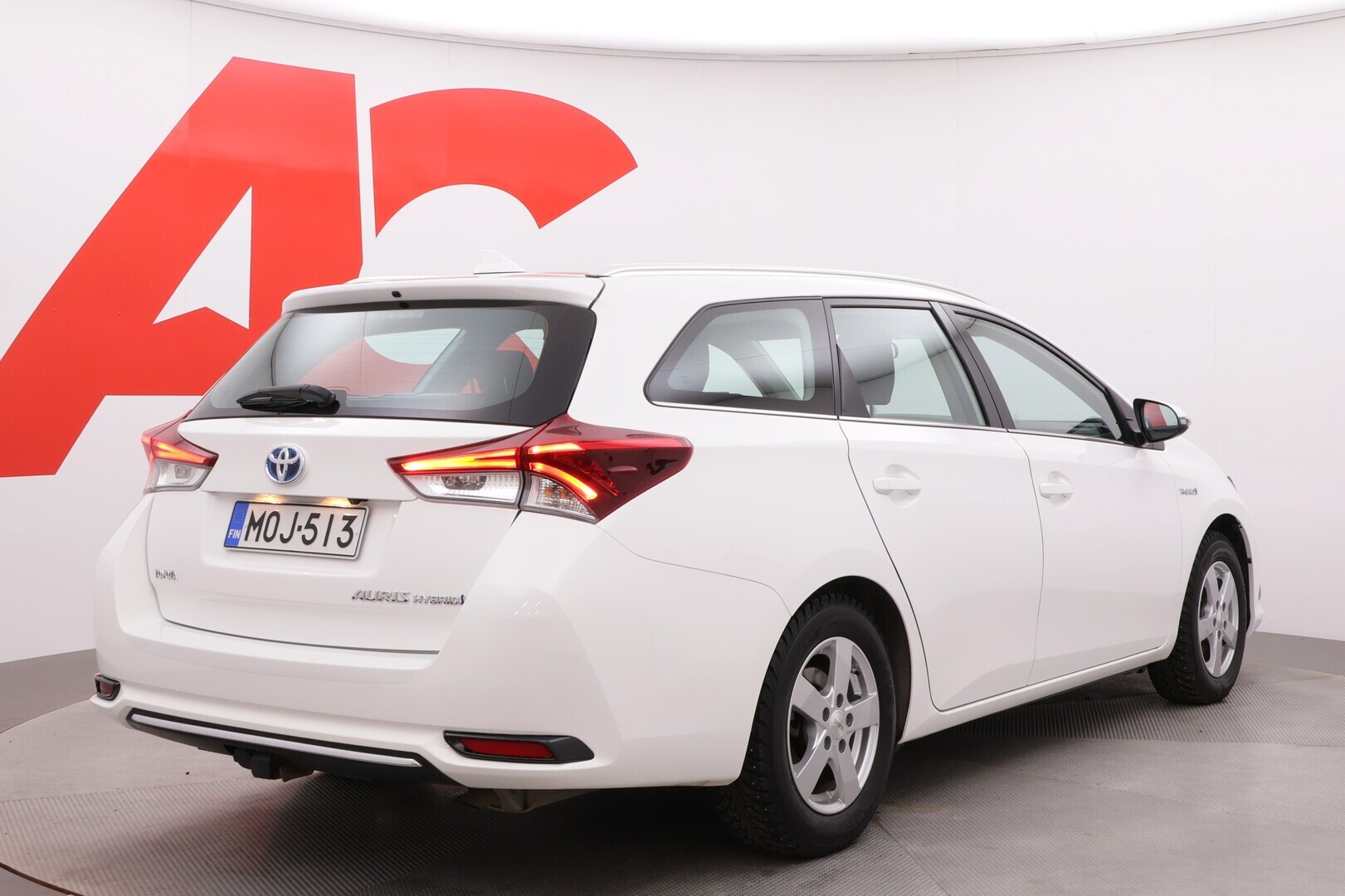 TOYOTA Auris 2016