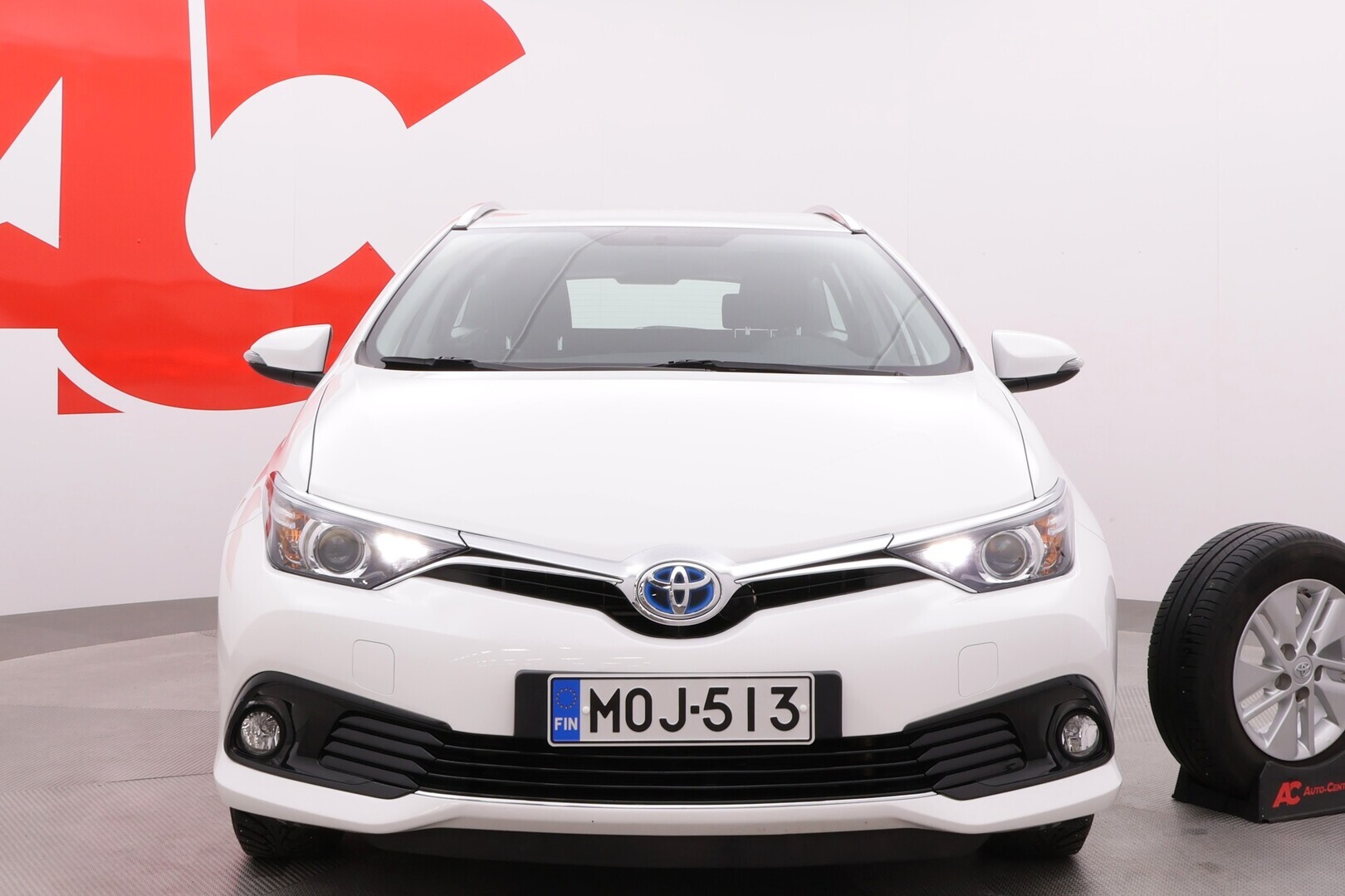TOYOTA Auris 2016