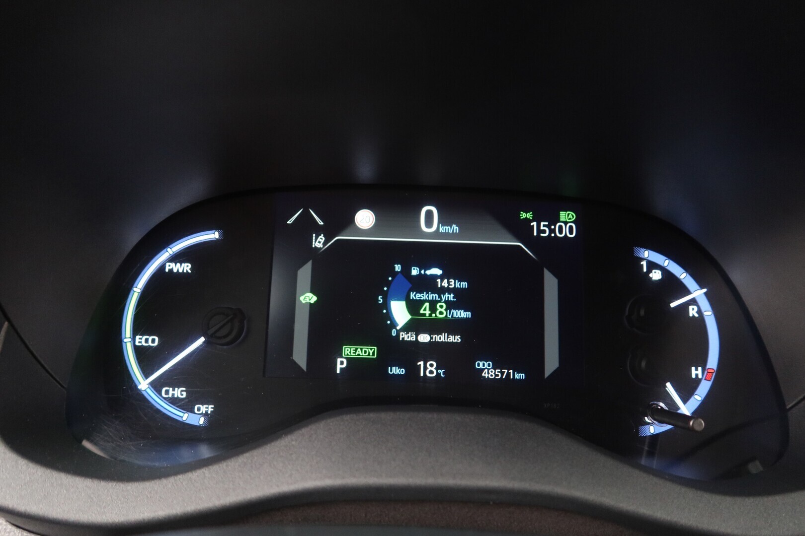 TOYOTA Yaris Cross 2022