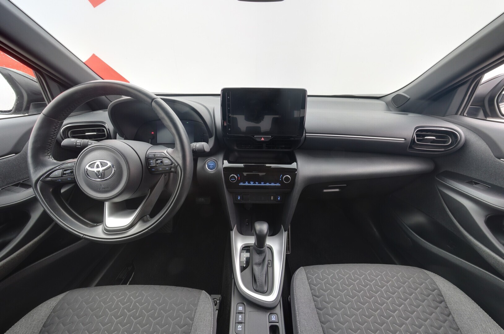 TOYOTA Yaris Cross 2022