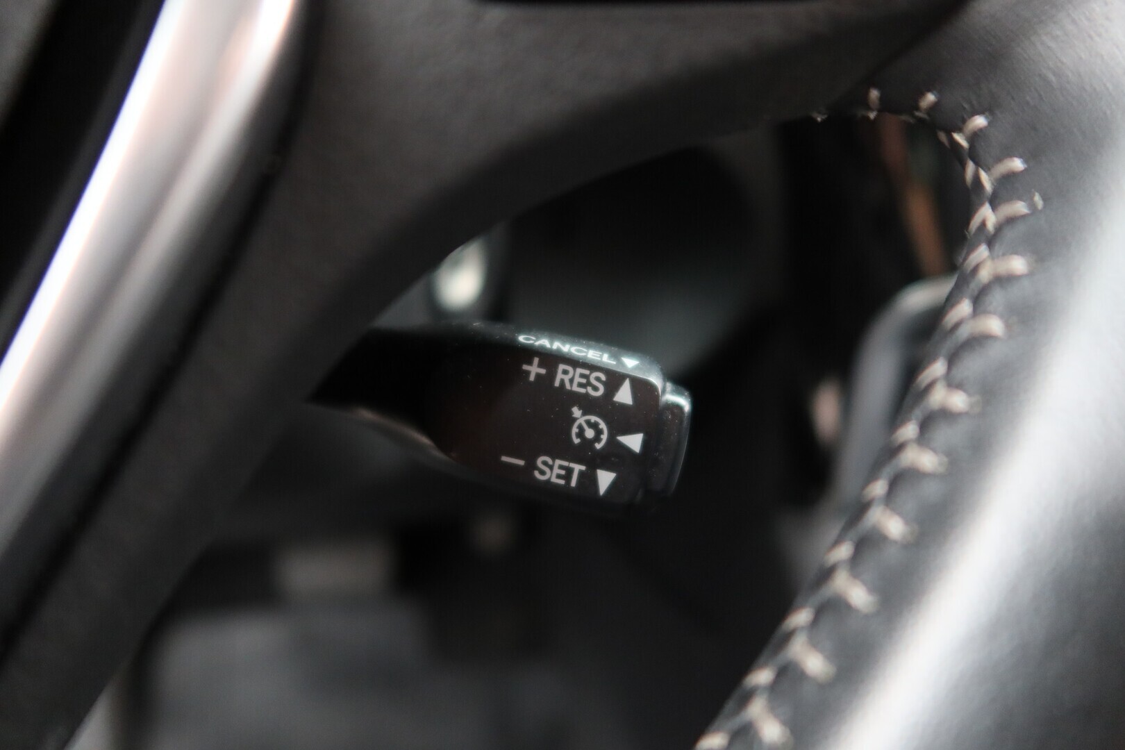 TOYOTA Auris 2016