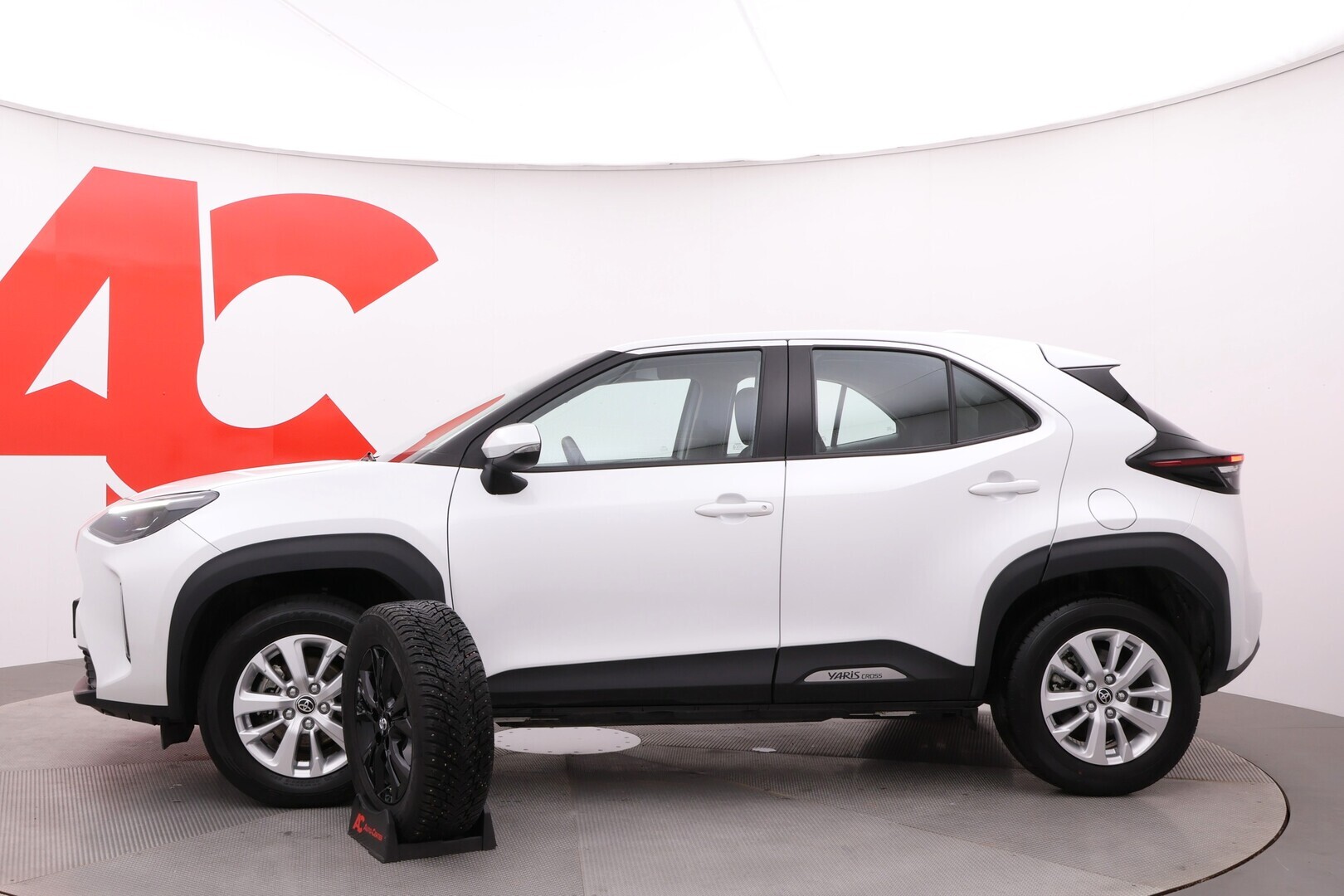 TOYOTA Yaris Cross 2023