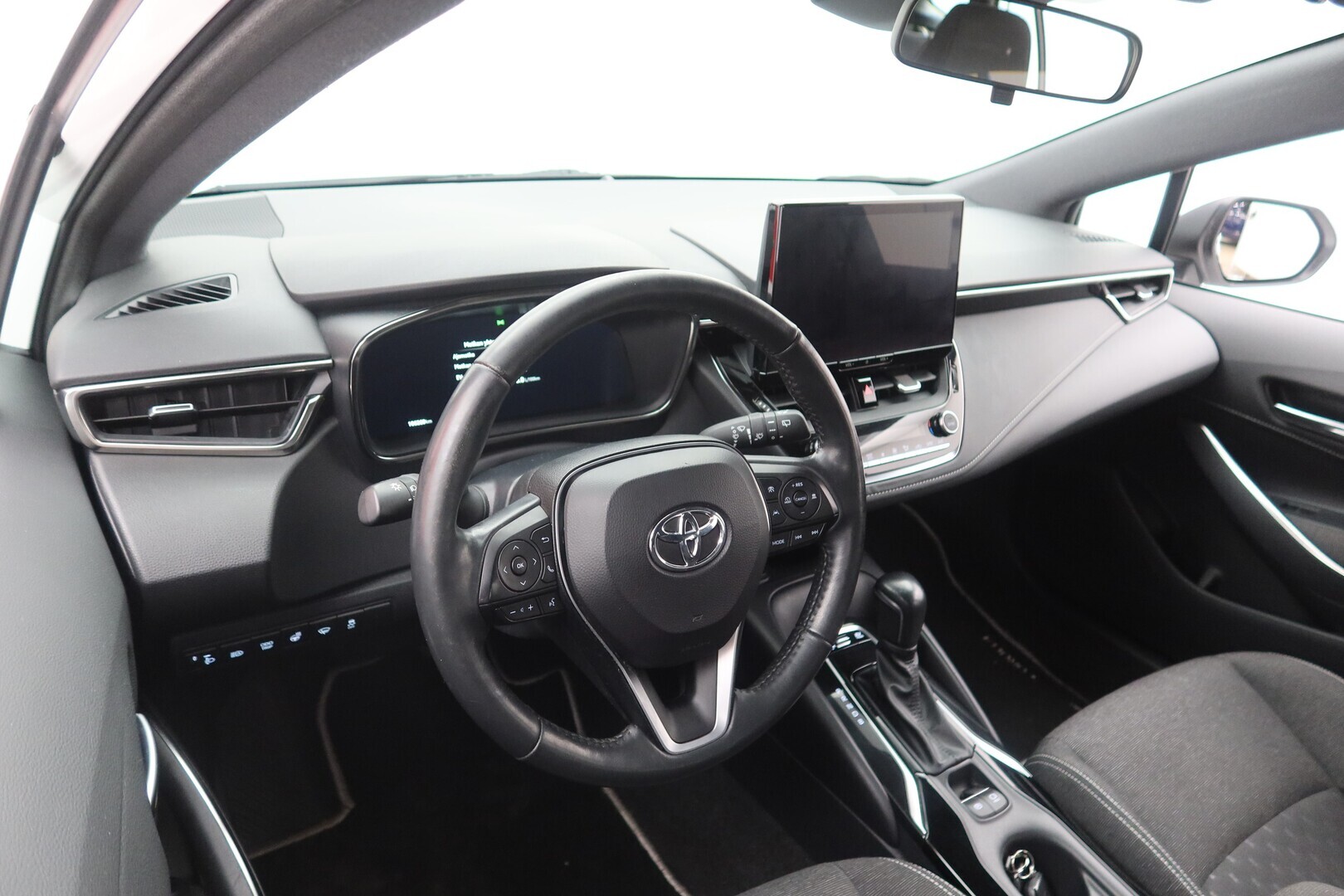 TOYOTA Corolla 2023