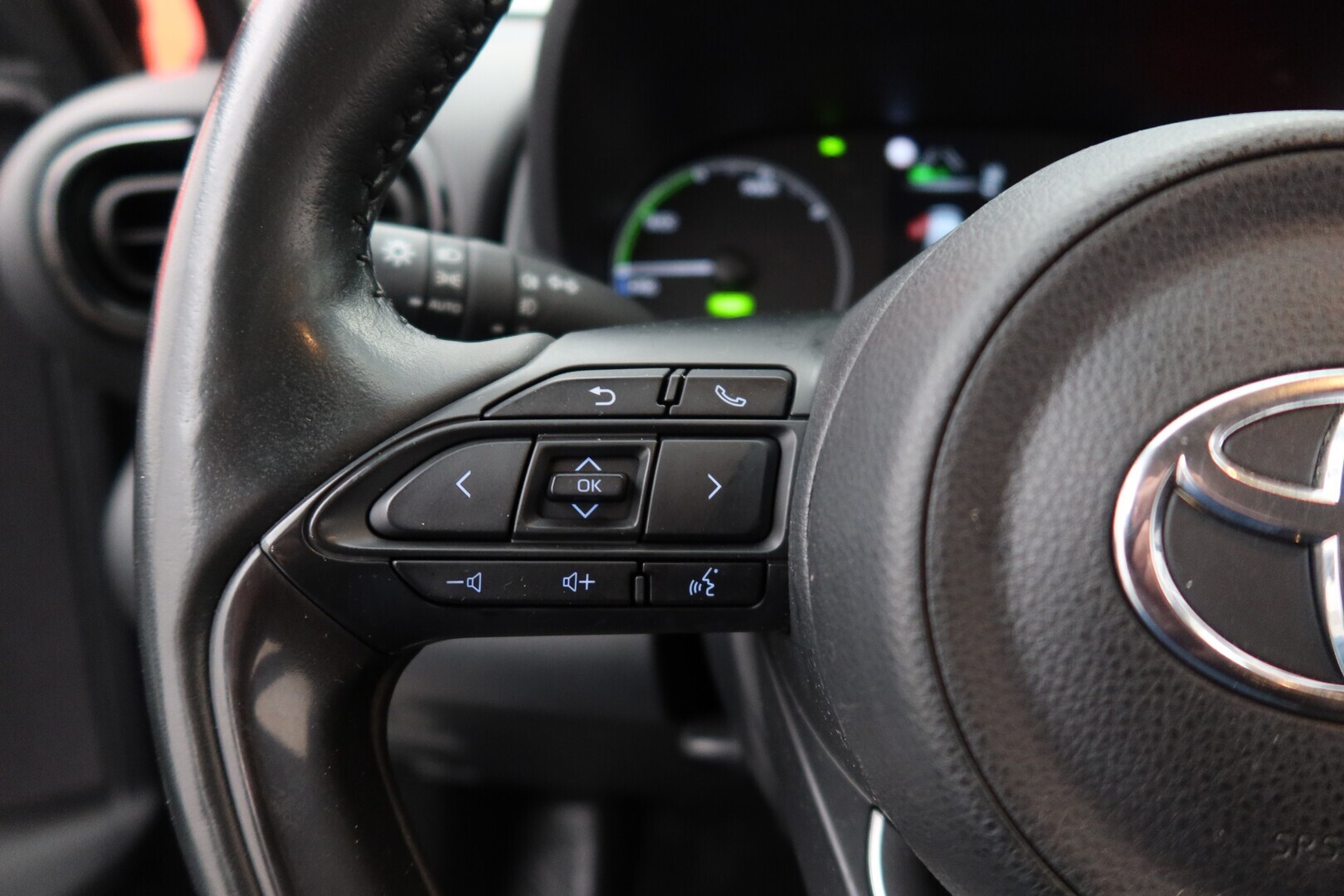 TOYOTA Yaris 2024