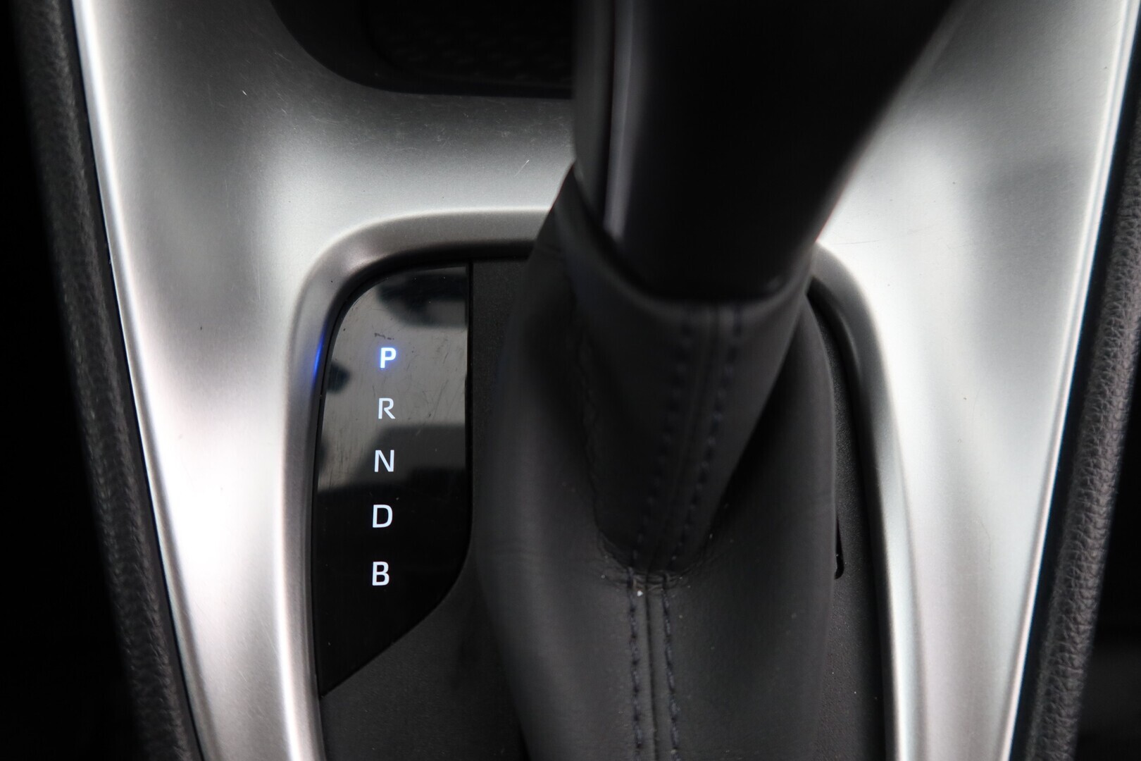 TOYOTA Yaris 2024